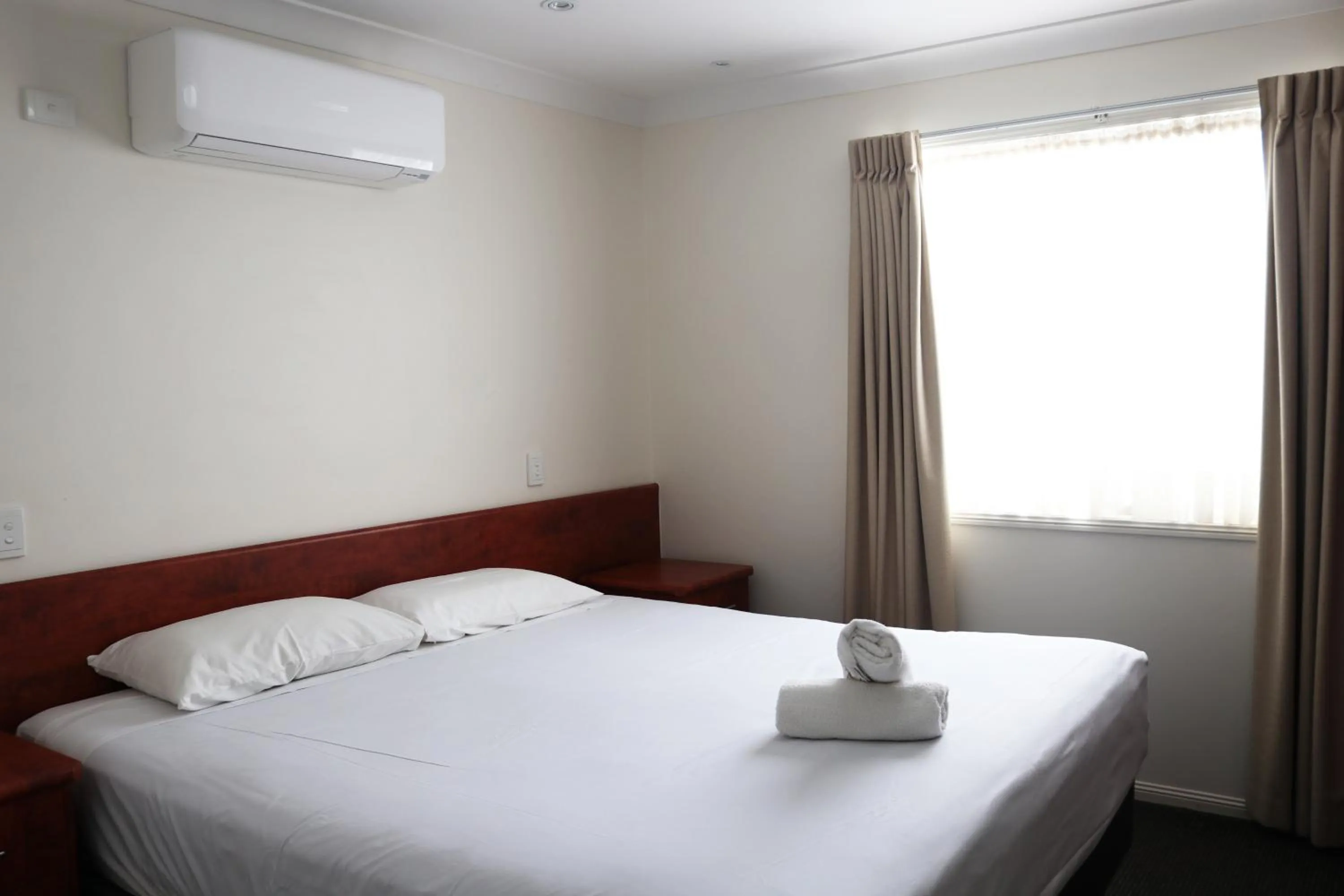 Bedroom, Bed in Motel Myall