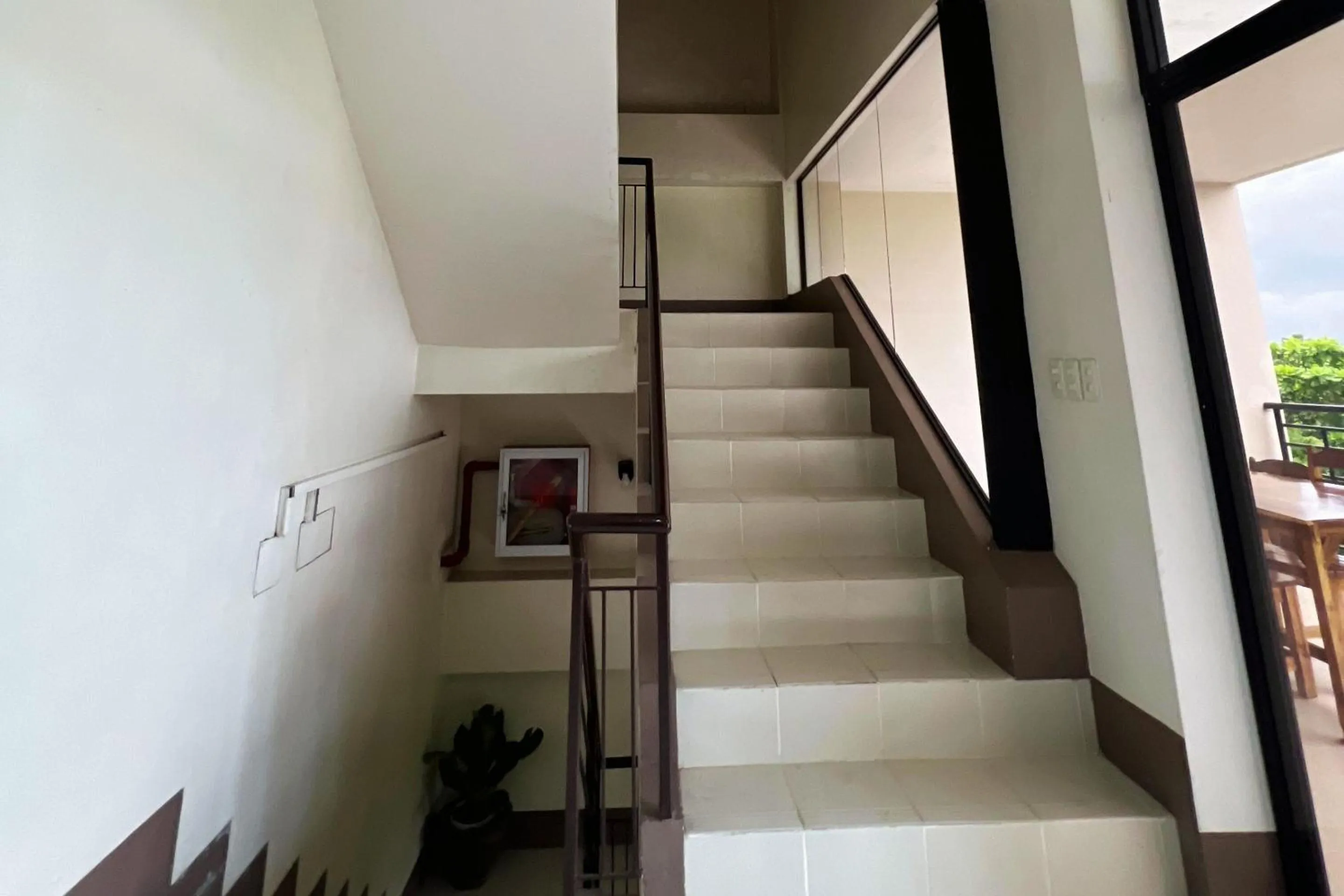 Property building in Sta Rosa Inn Iloilo powered by Cocotel