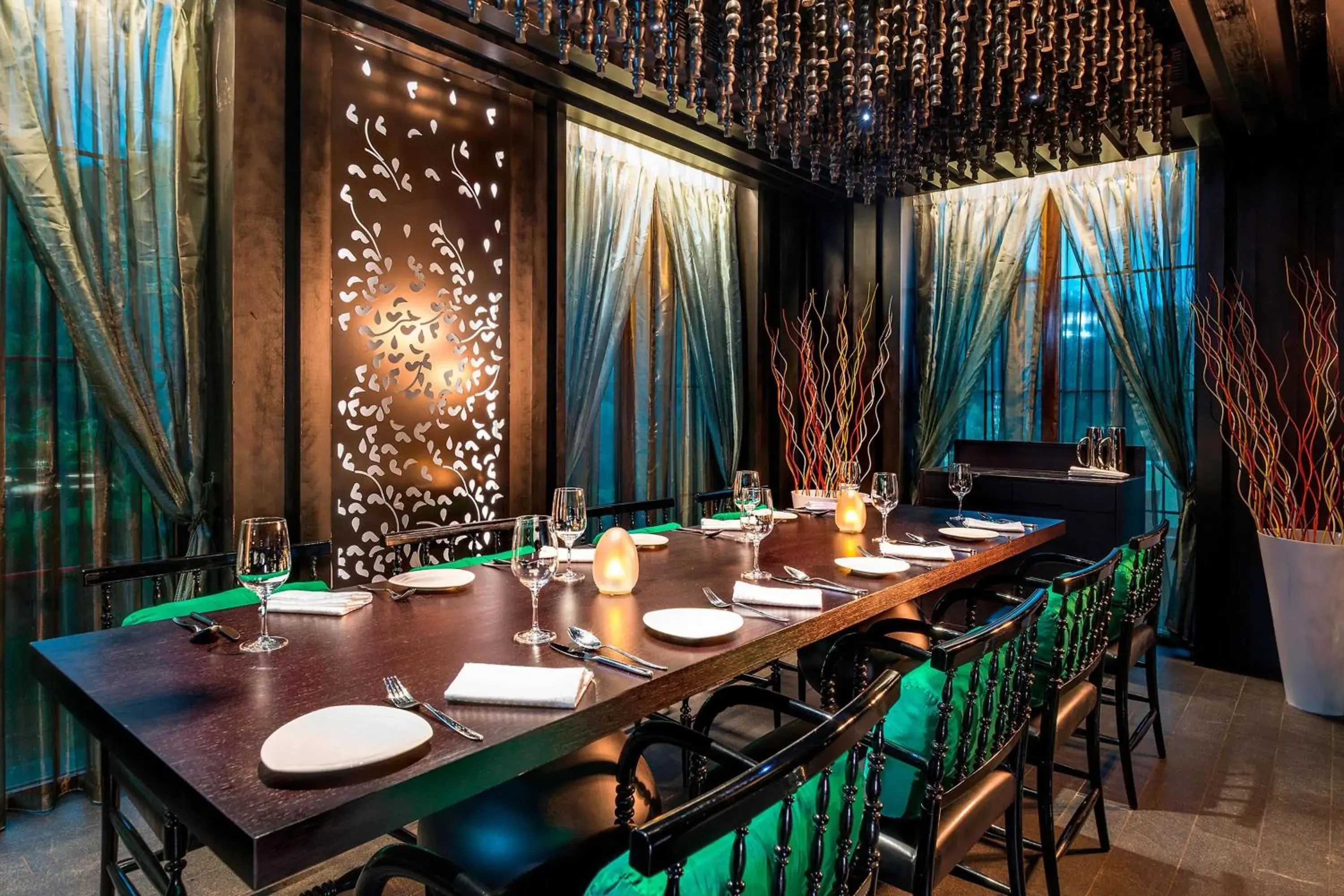 Restaurant/places to eat in Le Meridien Mahabaleshwar Resort & Spa Restaurant/places to eat in Le Meridien Mahabaleshwar Resort & Spa