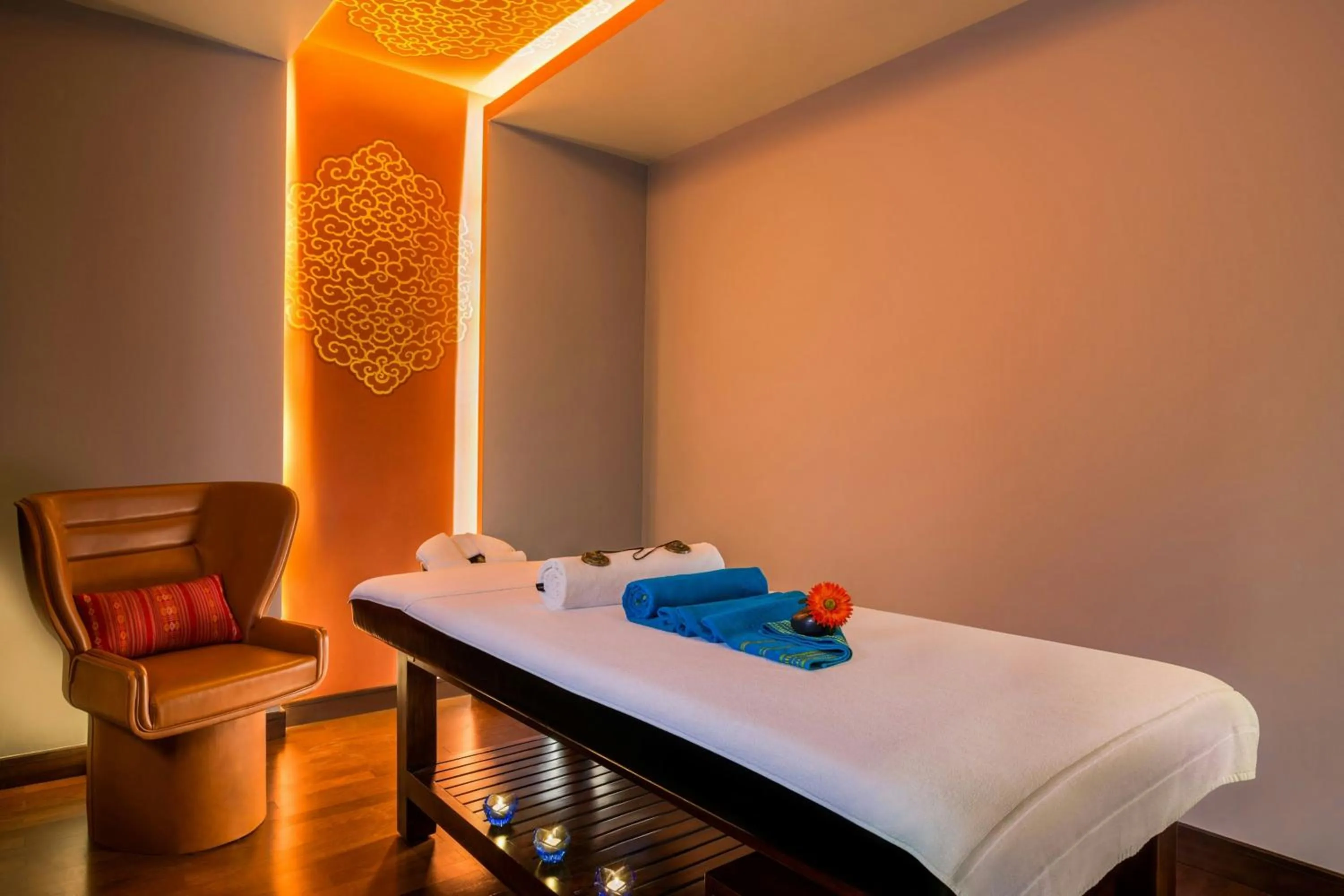 Spa and wellness centre/facilities, Bed in Le Meridien Thimphu