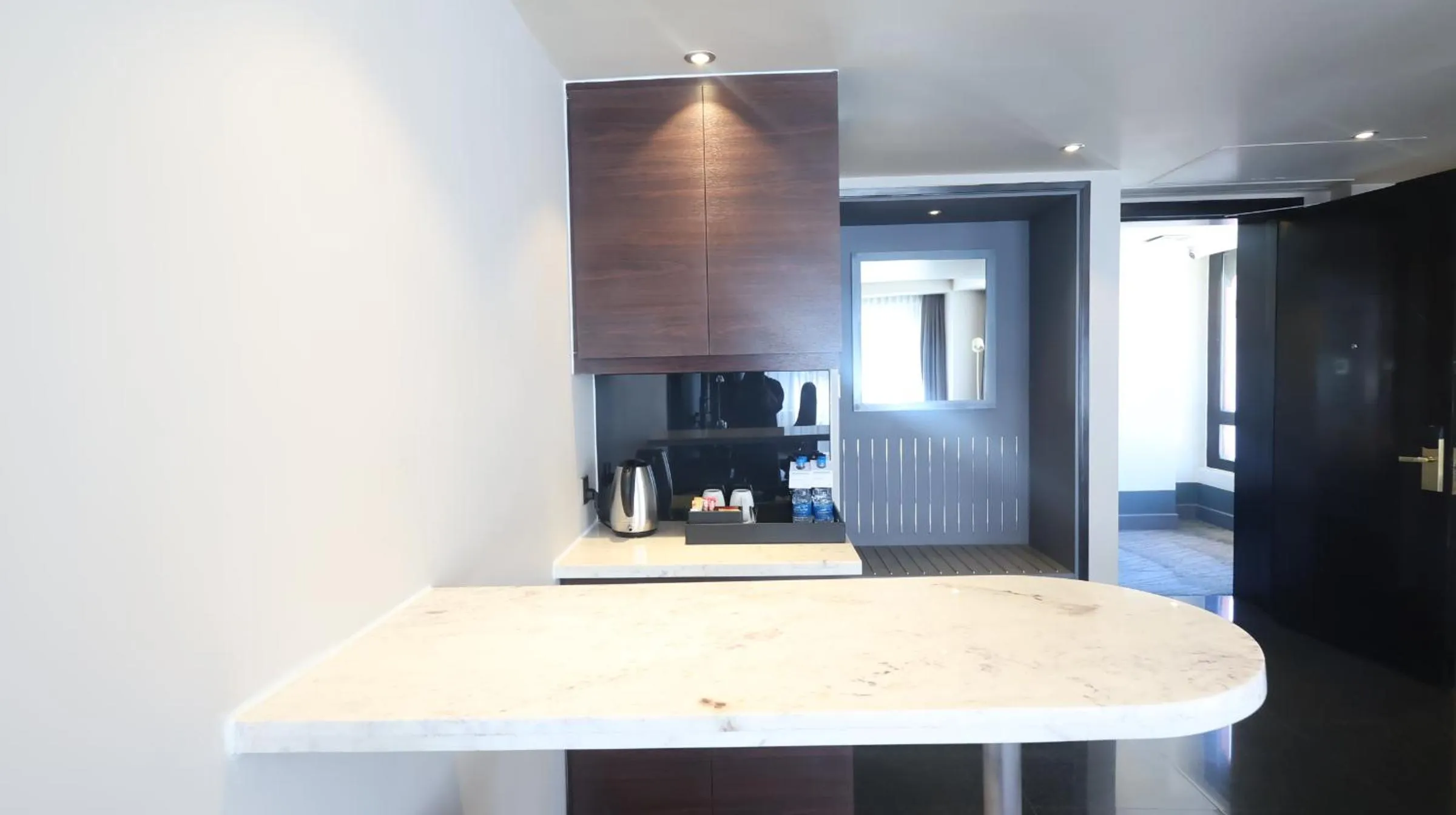 Coffee/tea facilities in Le Meridien Thimphu