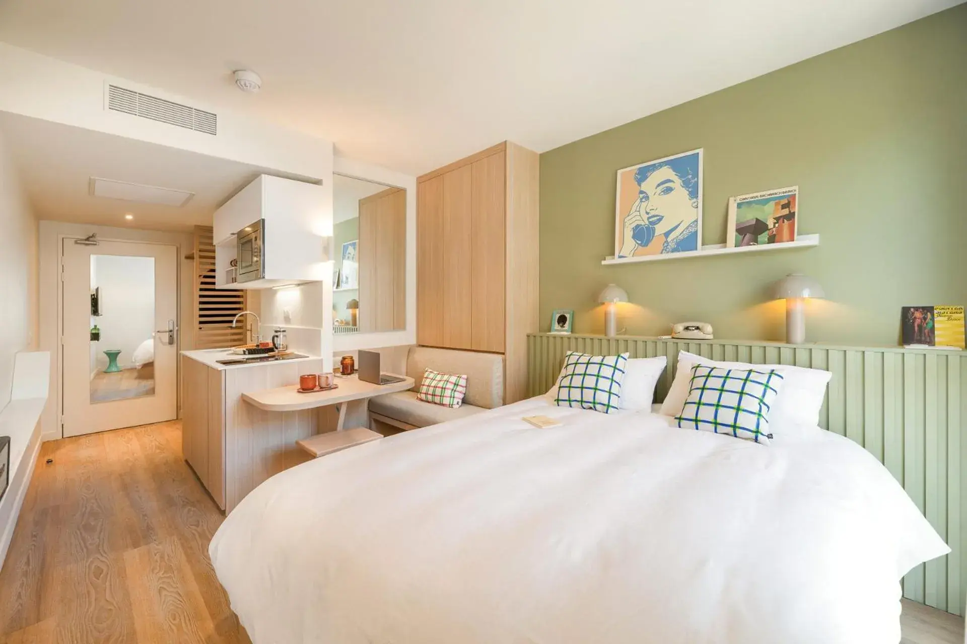 Bed in Bikube Lyon Bed in Bikube Lyon