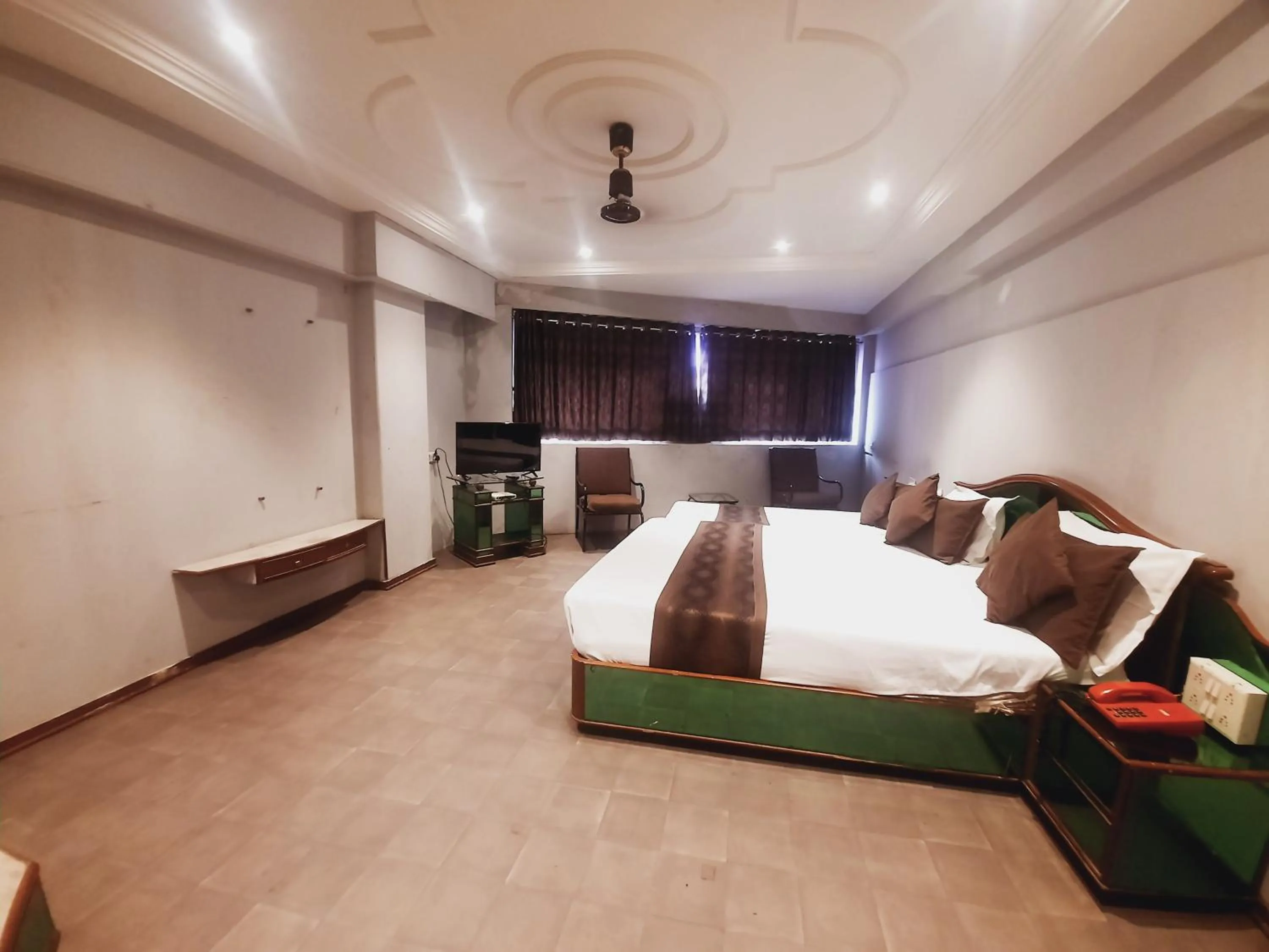 Bedroom, Bed in Hotel JMC Group