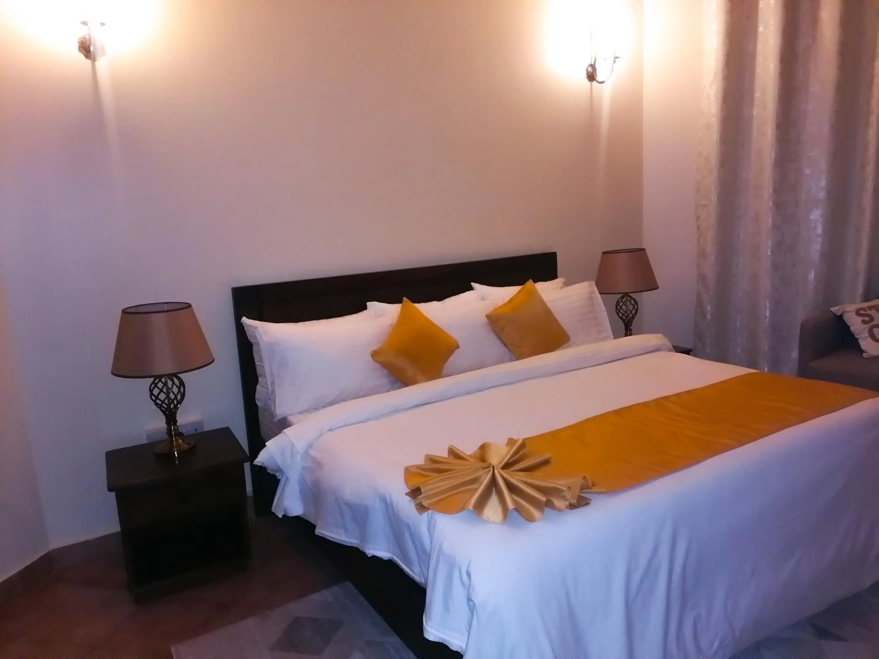Photo of the whole room, Bed in SAS Residence