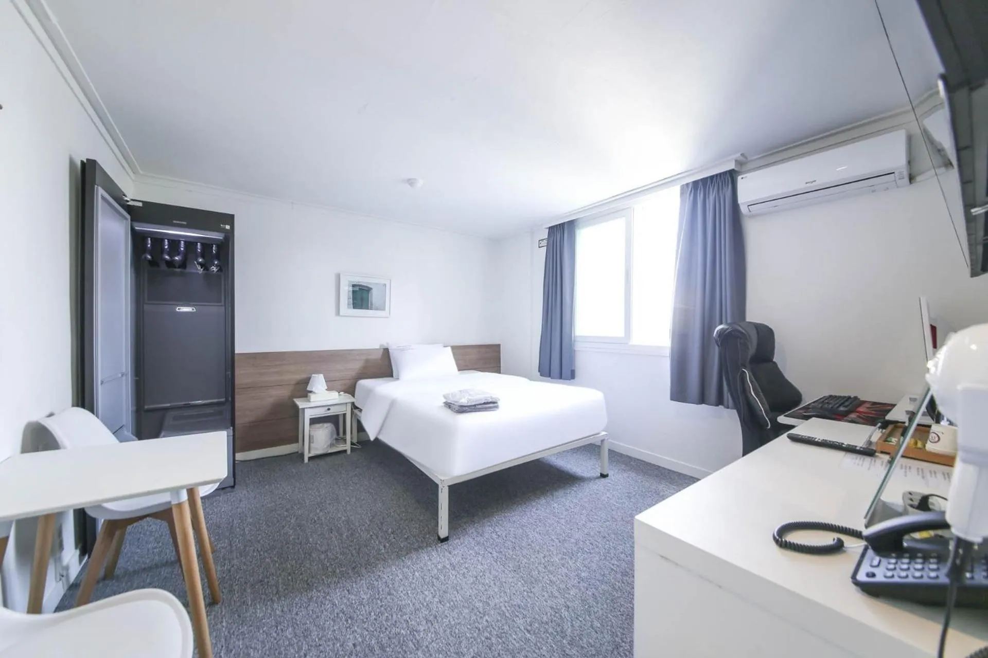 Bed in Gaon J Stay Hotel