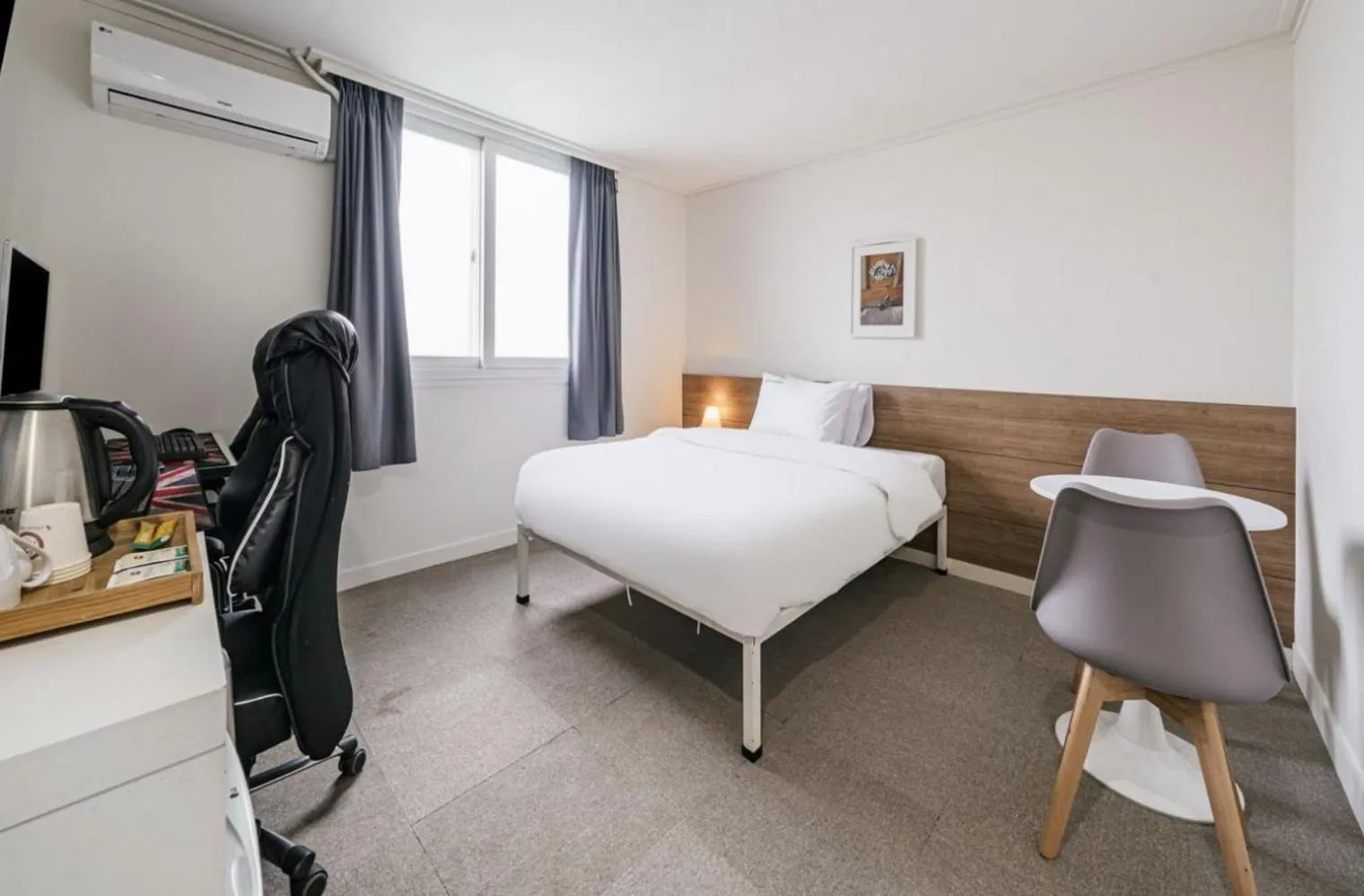 Bed in Gaon J Stay Hotel