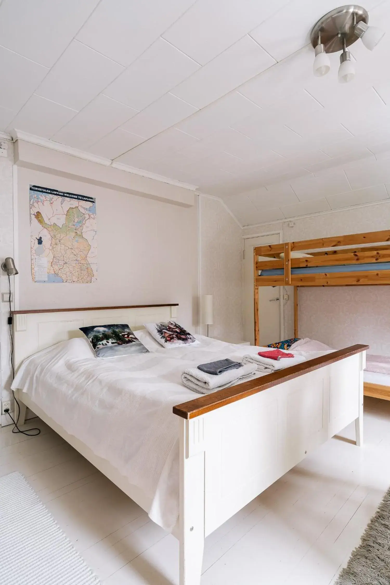 Quadruple Room with Shared Bathroom in Villa Virpi Quadruple Room with Shared Bathroom in Villa Virpi