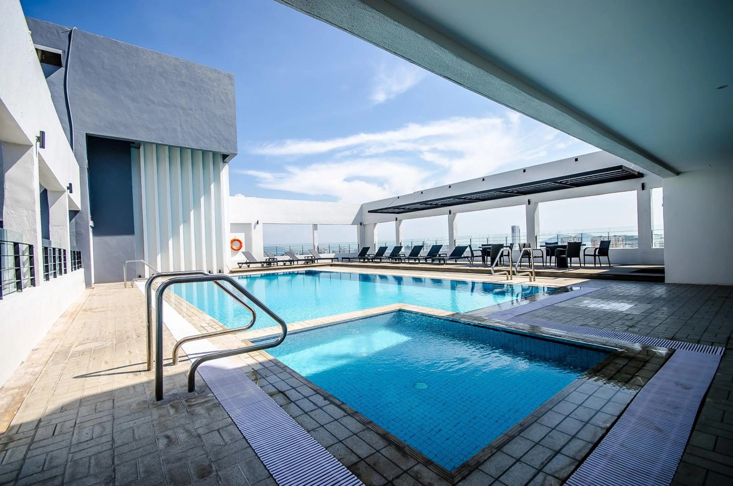 Swimming pool in Neo+ Penang