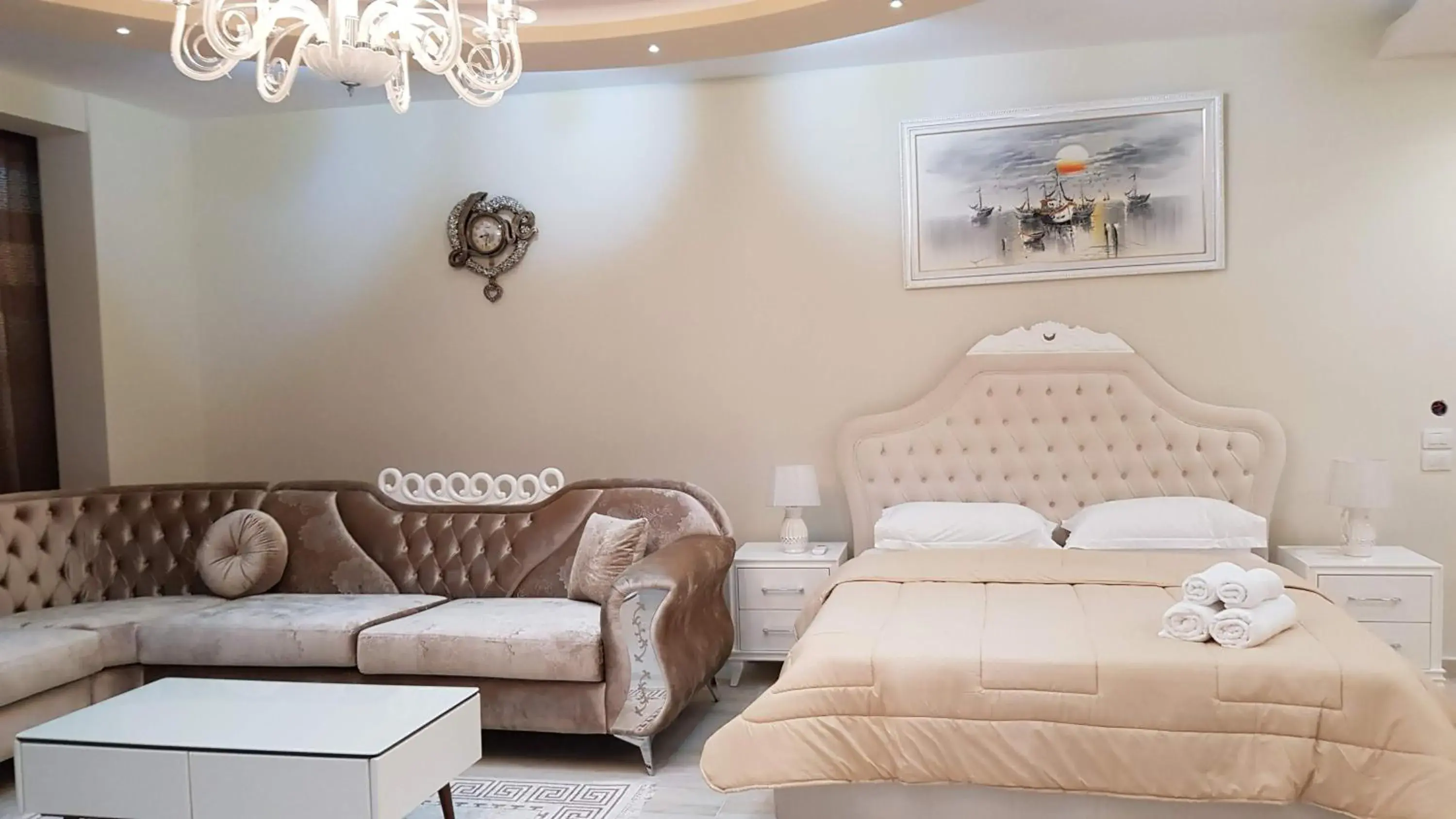 Queen Suite with Sea View in Apartments Romario Queen Suite with Sea View in Apartments Romario