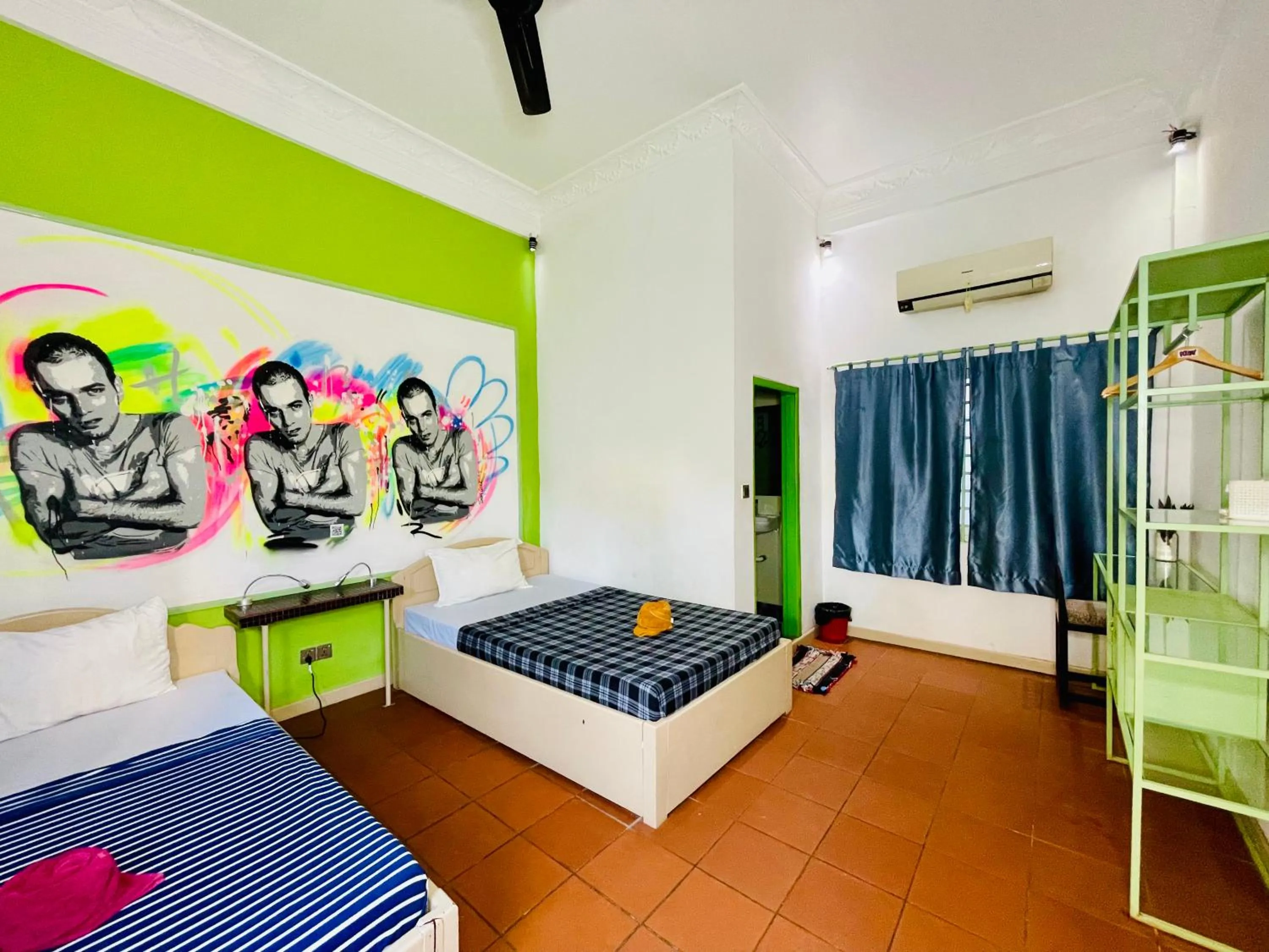 Photo of the whole room, Bed in The Funky Village