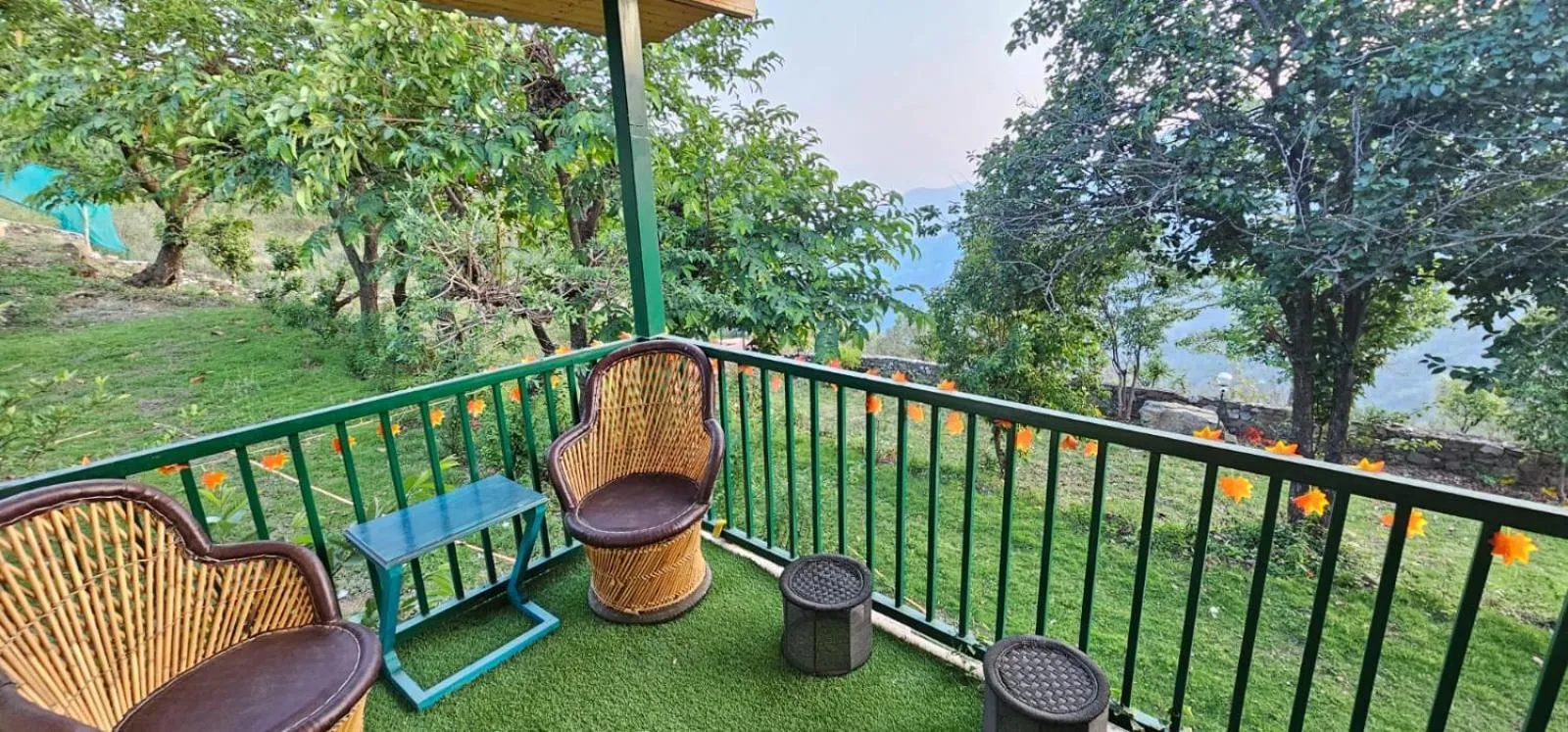 Natural landscape in Bougainvilla Mountain Retreat, near Bhimtal
