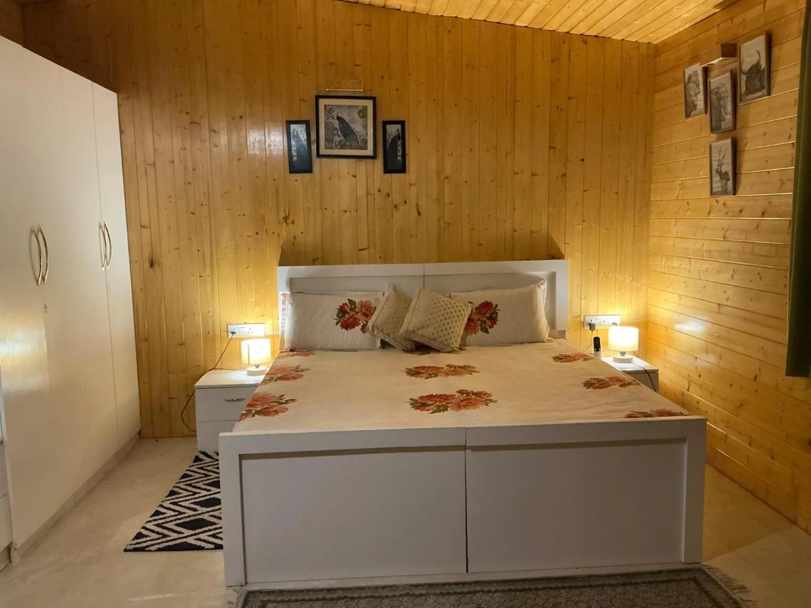 Photo of the whole room, Bed in Bougainvilla Mountain Retreat, near Bhimtal