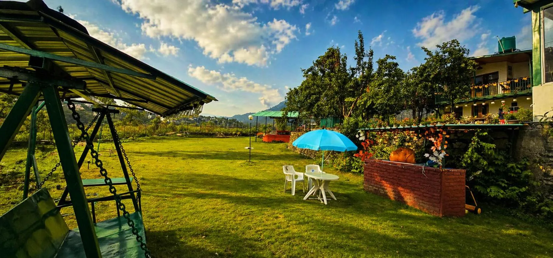 Garden in Bougainvilla Mountain Retreat, near Bhimtal