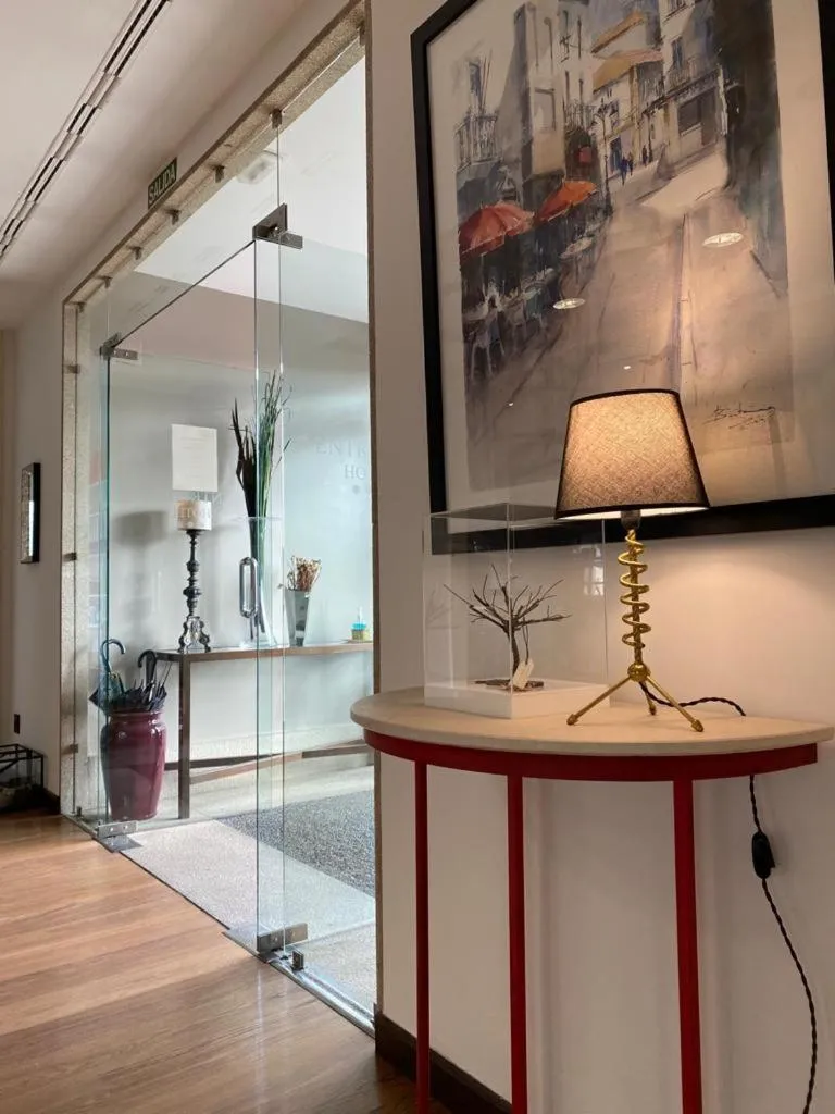 Decorative detail in Hotel Entredos