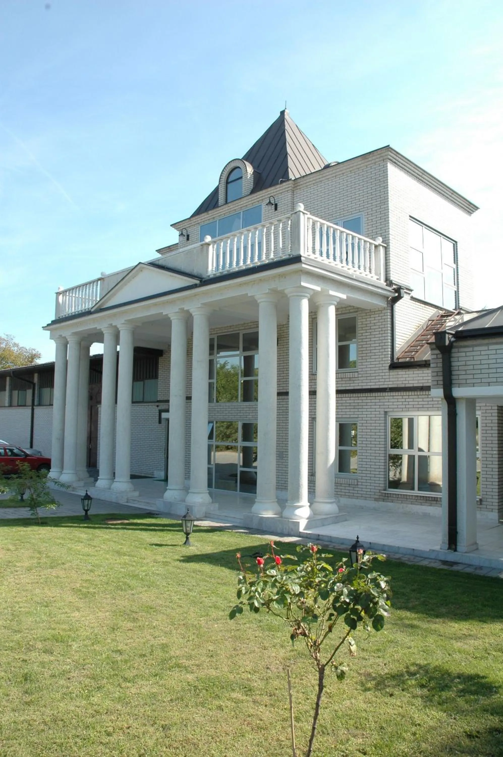 Vila Lux Milikic