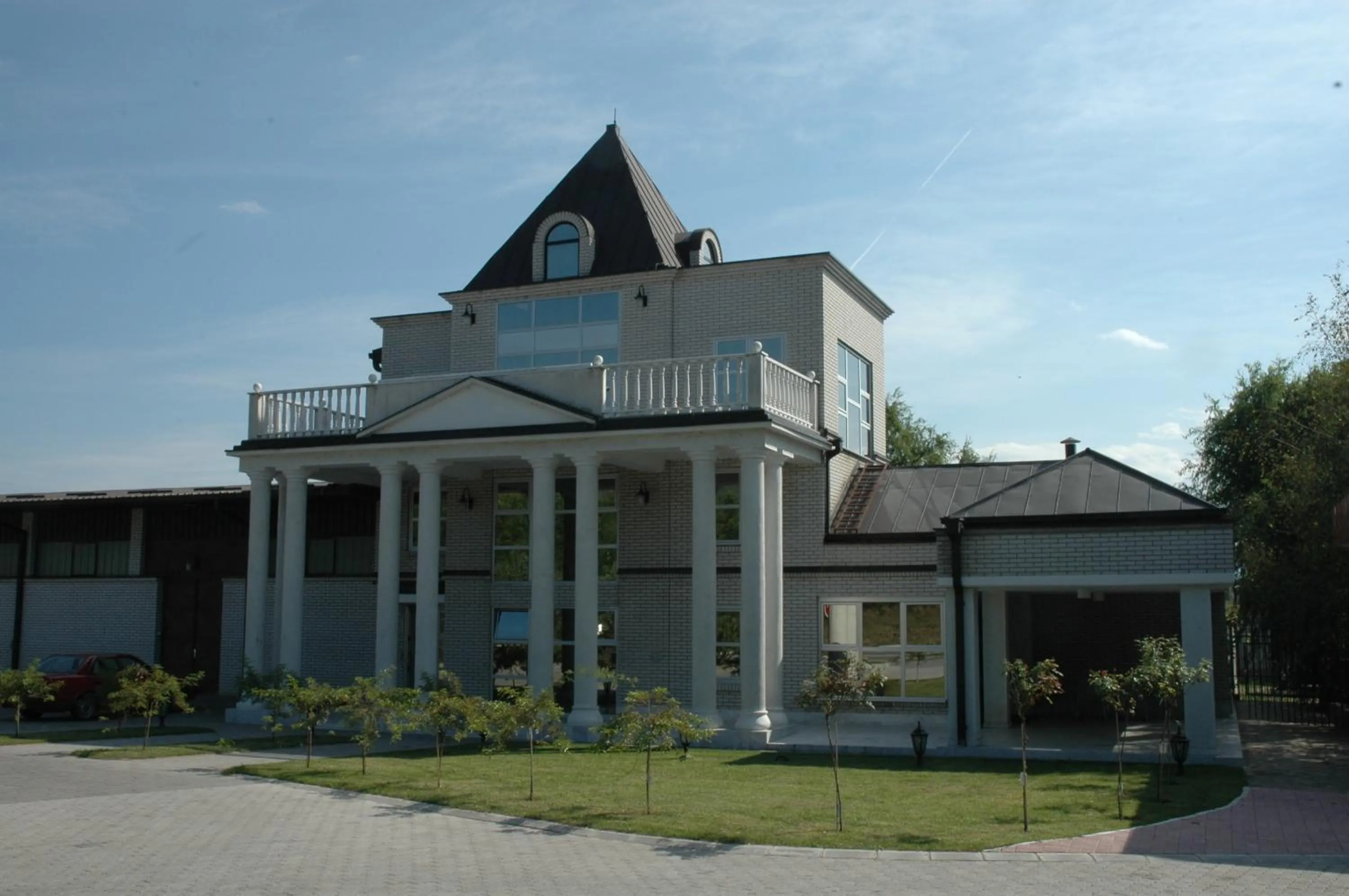 Vila Lux Milikic