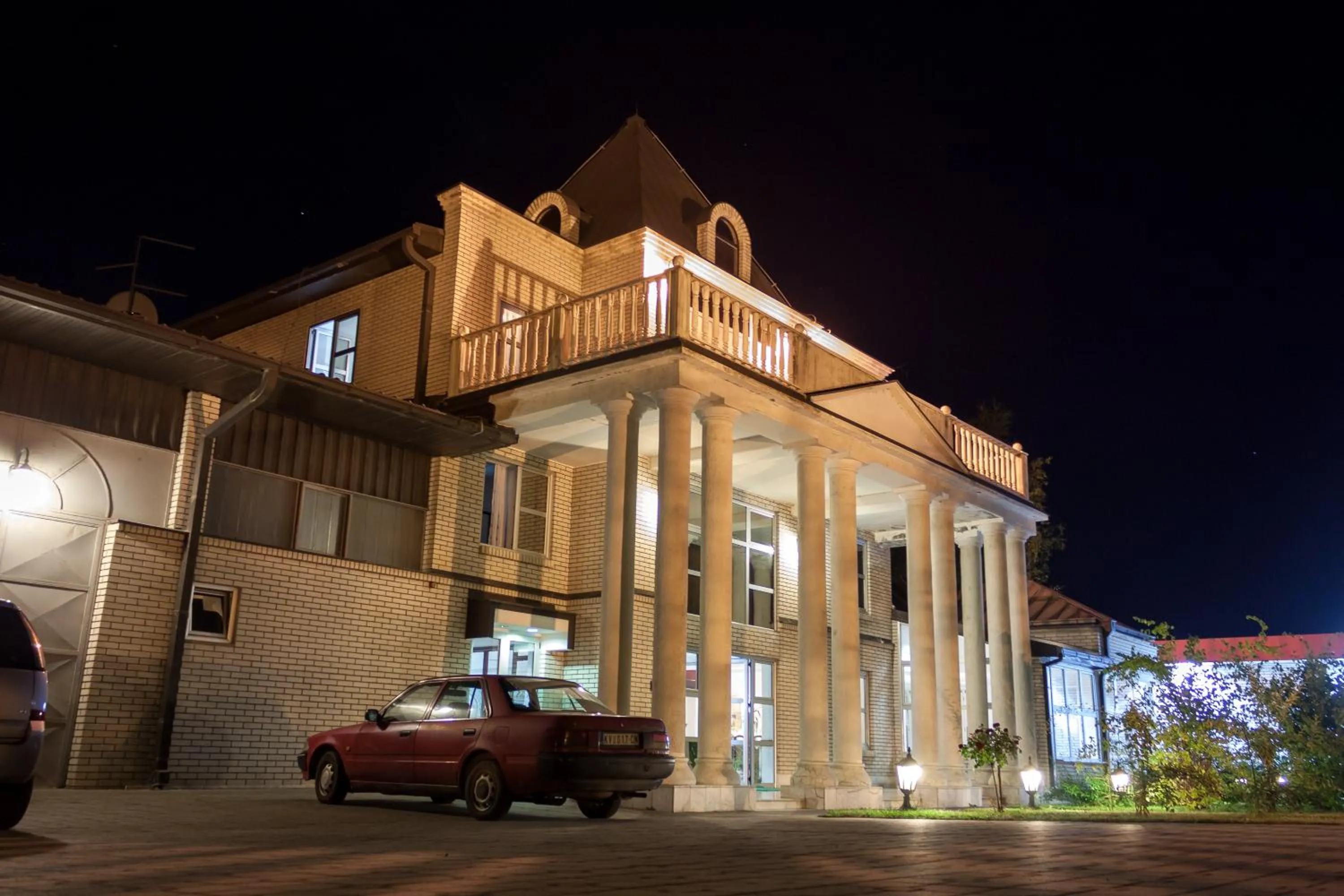 Vila Lux Milikic
