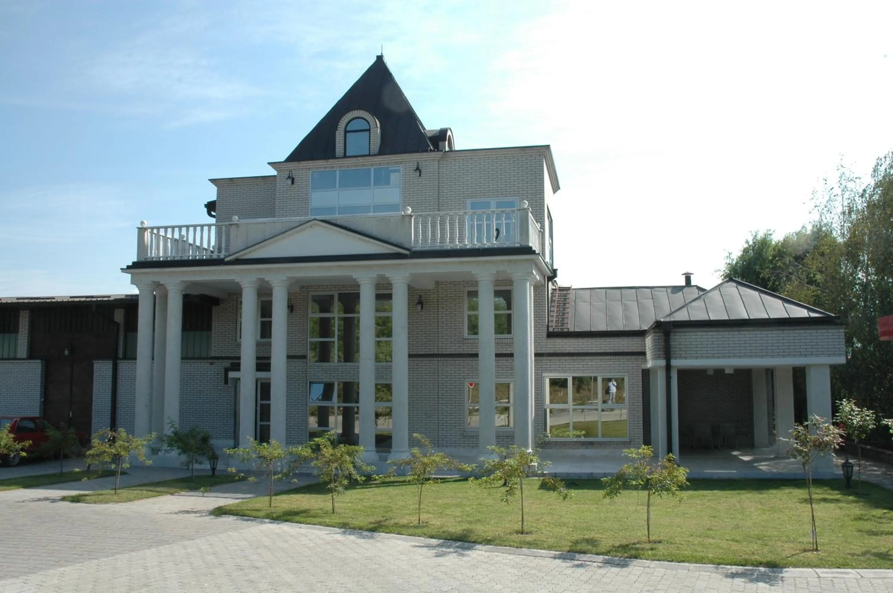 Vila Lux Milikic
