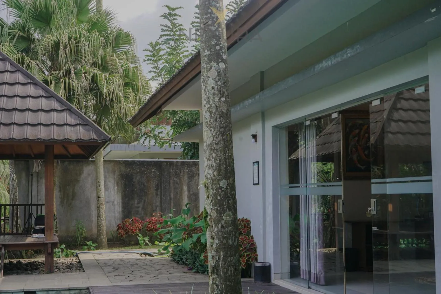 Jambu Klutuk Resort