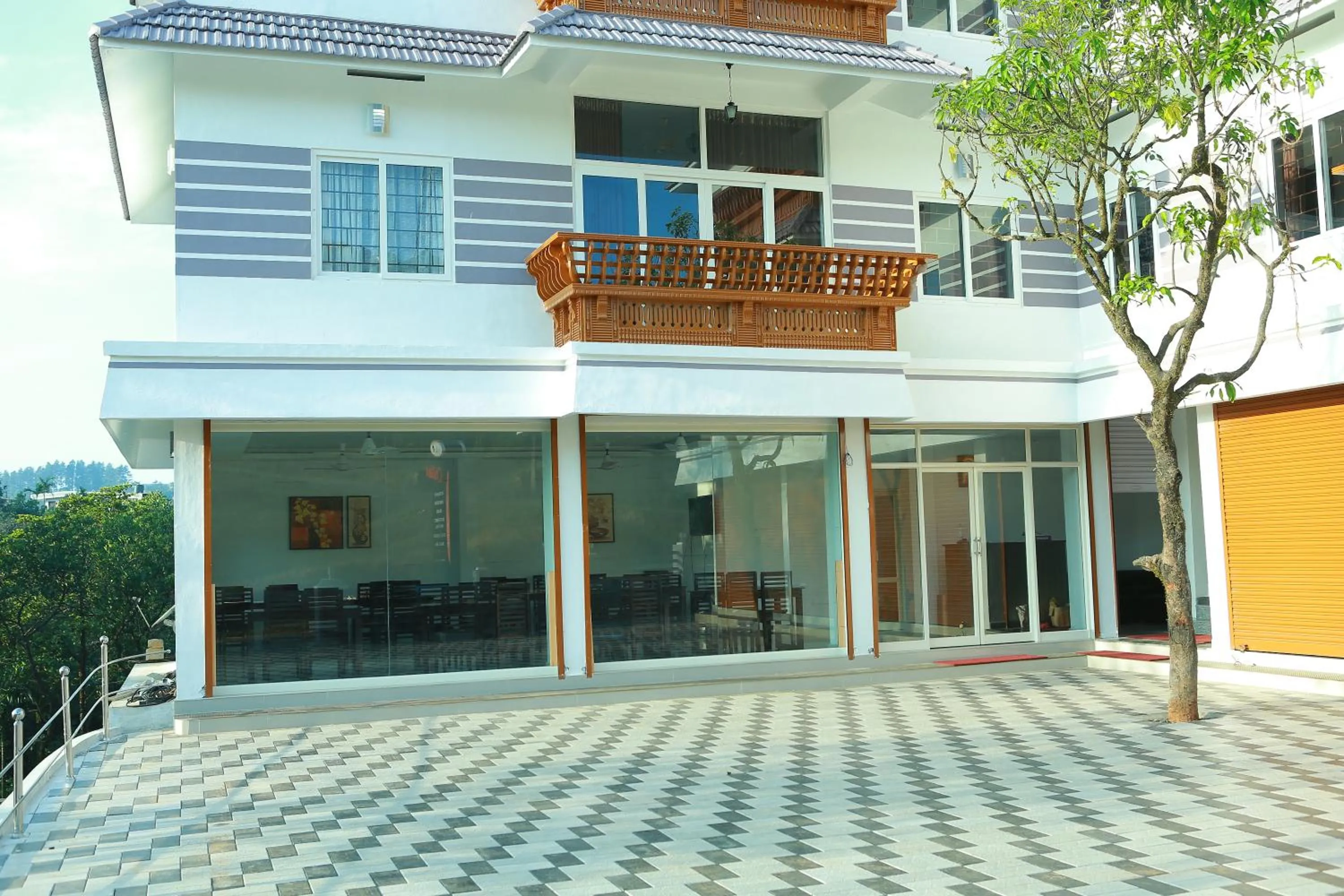 Facade/entrance in Chillax Vagamon