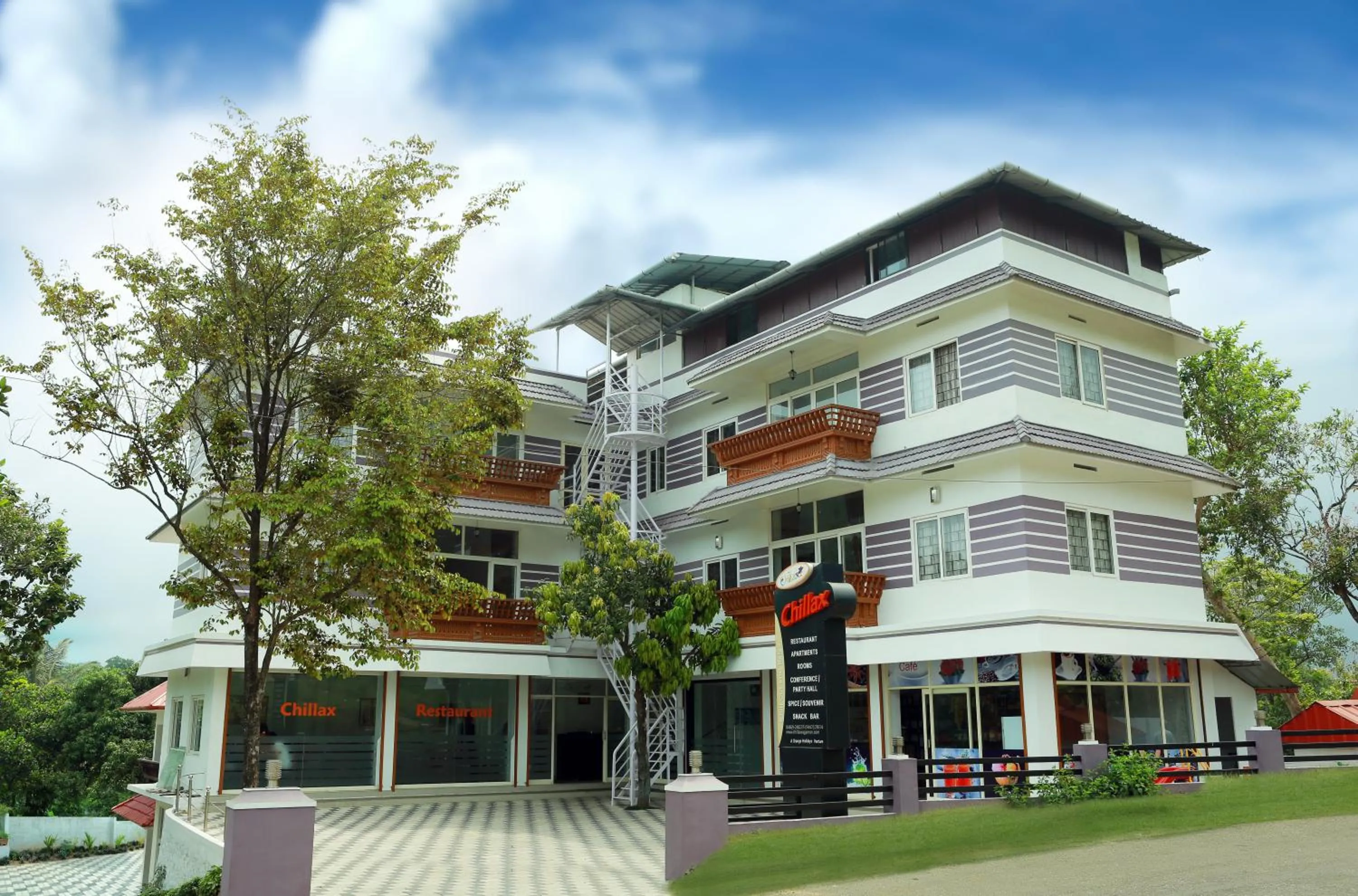 Facade/entrance in Chillax Vagamon