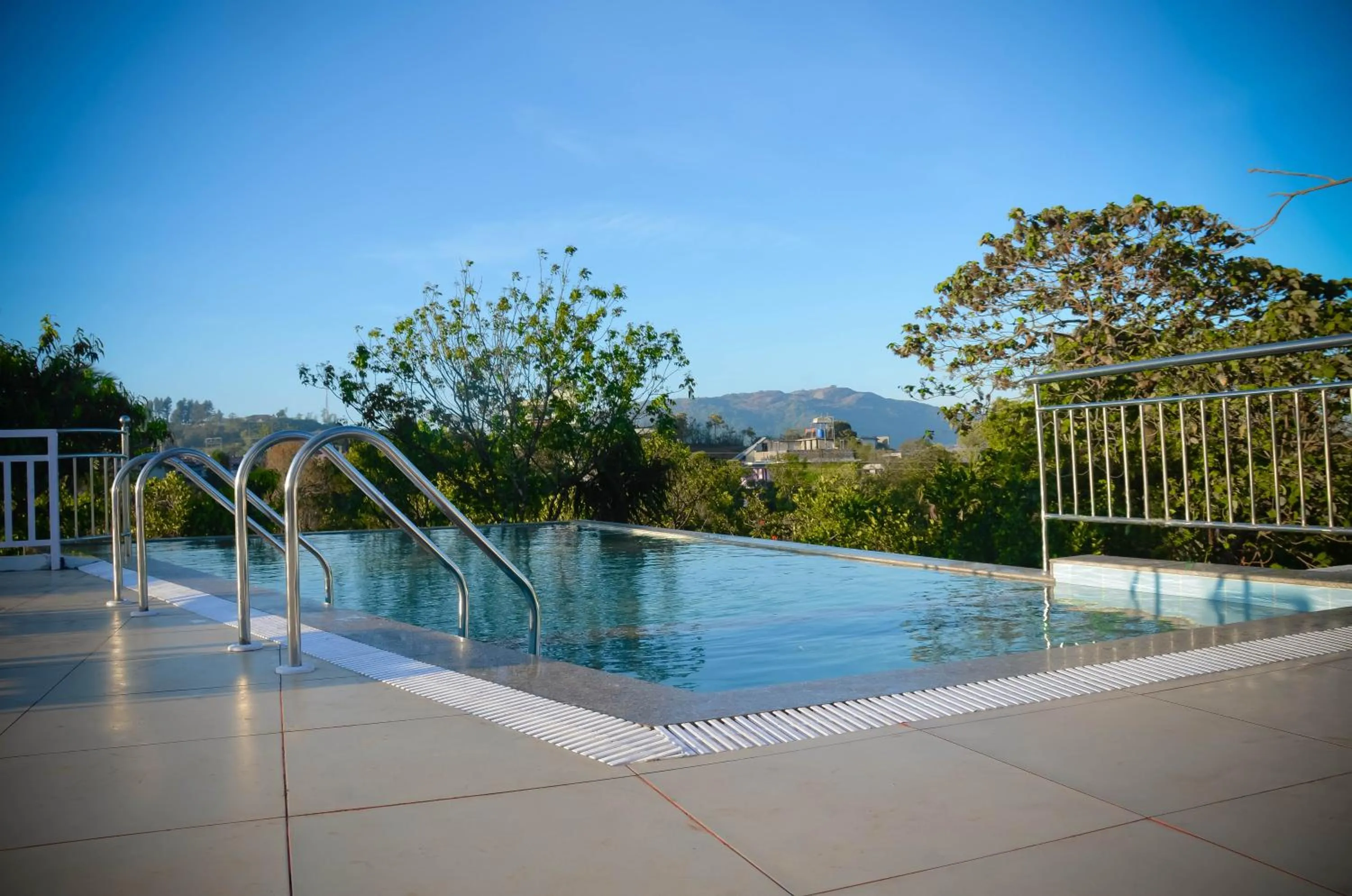 Swimming pool in Chillax Vagamon