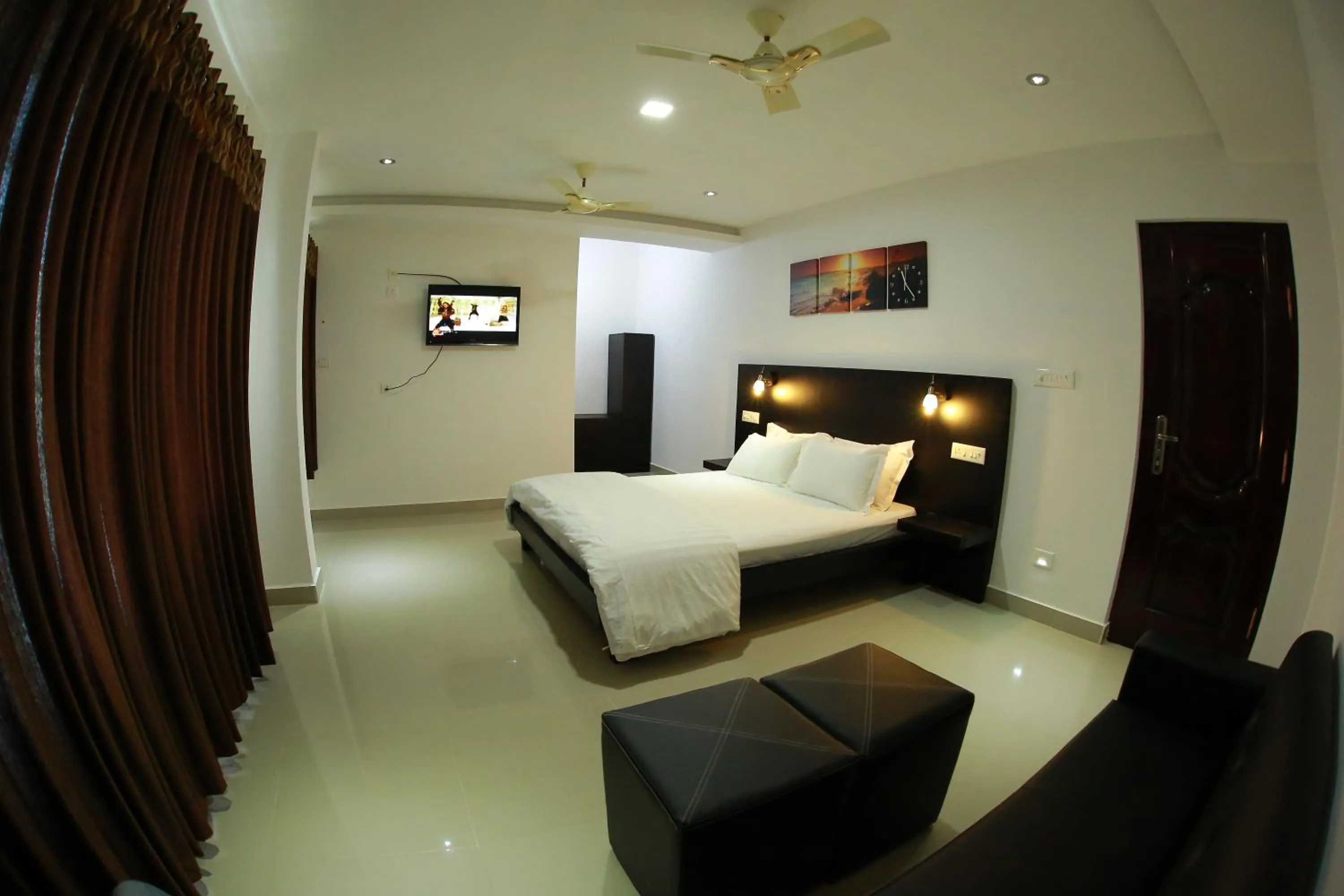 Bedroom, Bed in Chillax Vagamon