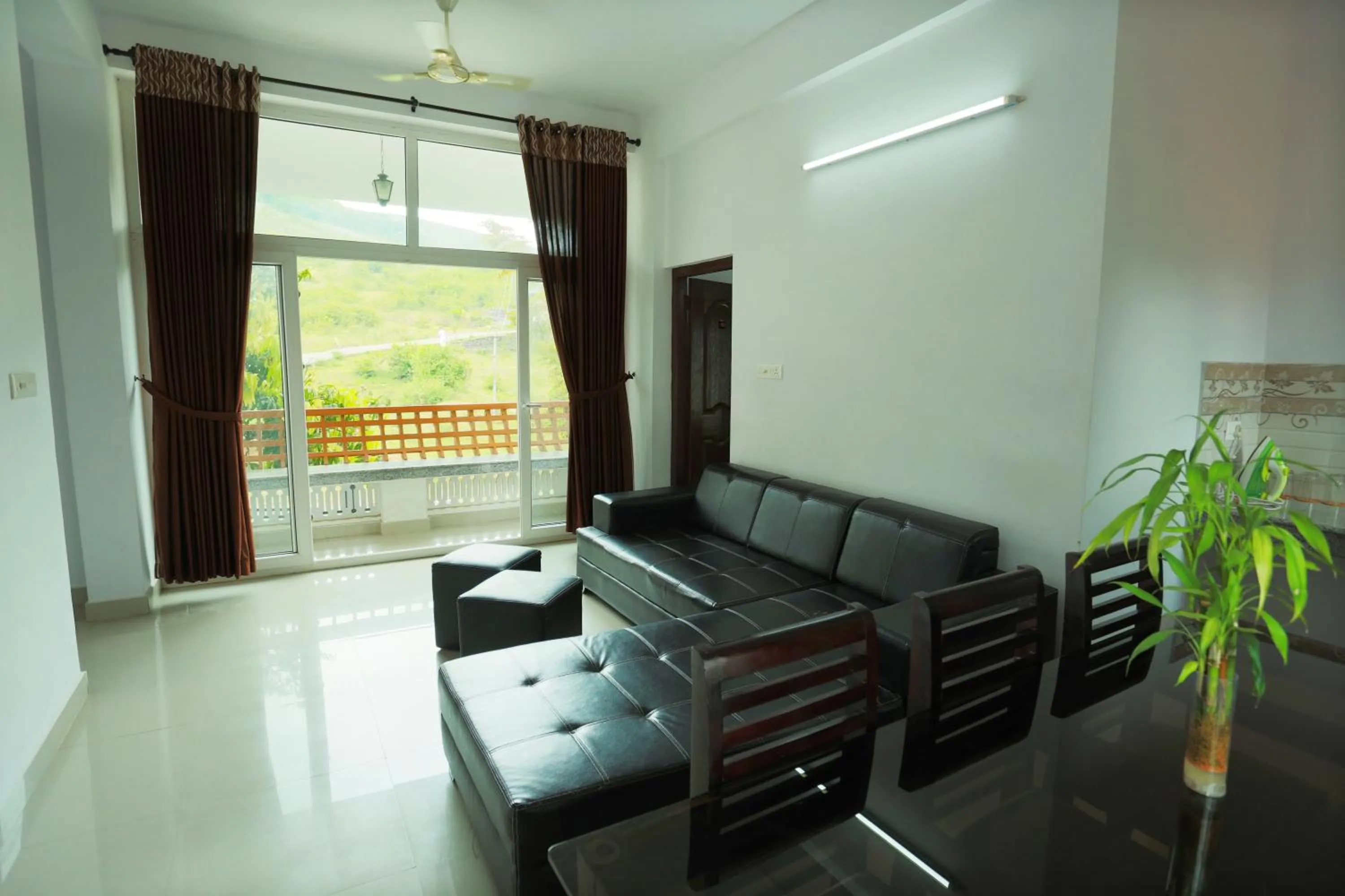 Photo of the whole room in Chillax Vagamon