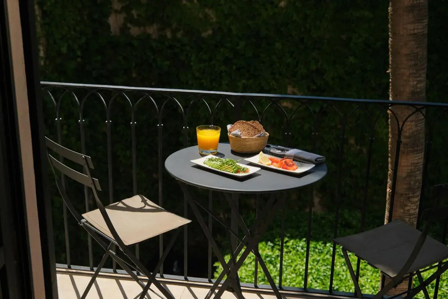 Food and drinks in Sant Francesc Hotel Singular Food and drinks in Sant Francesc Hotel Singular