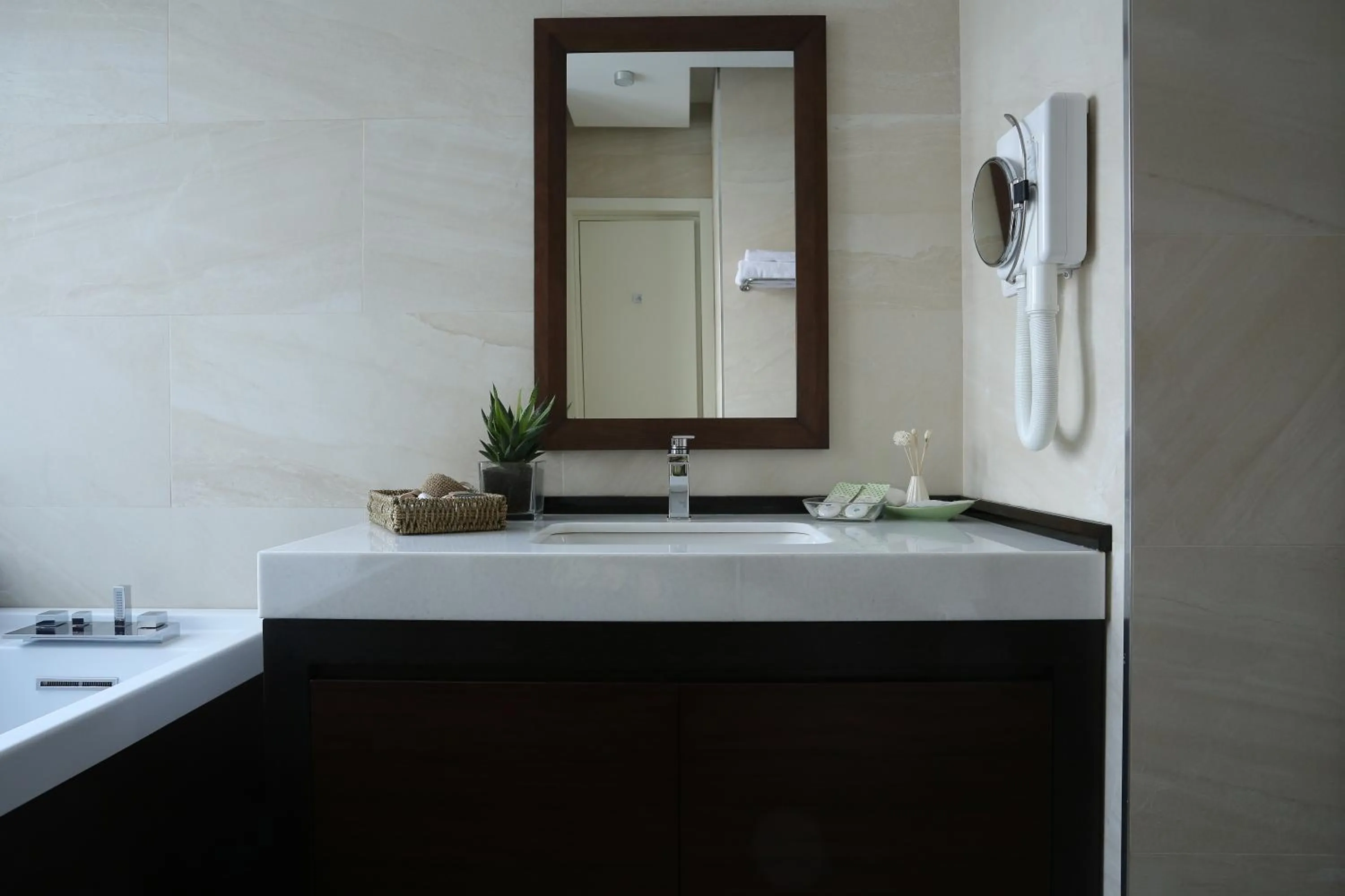 Shower in Belgreat Premium Suites