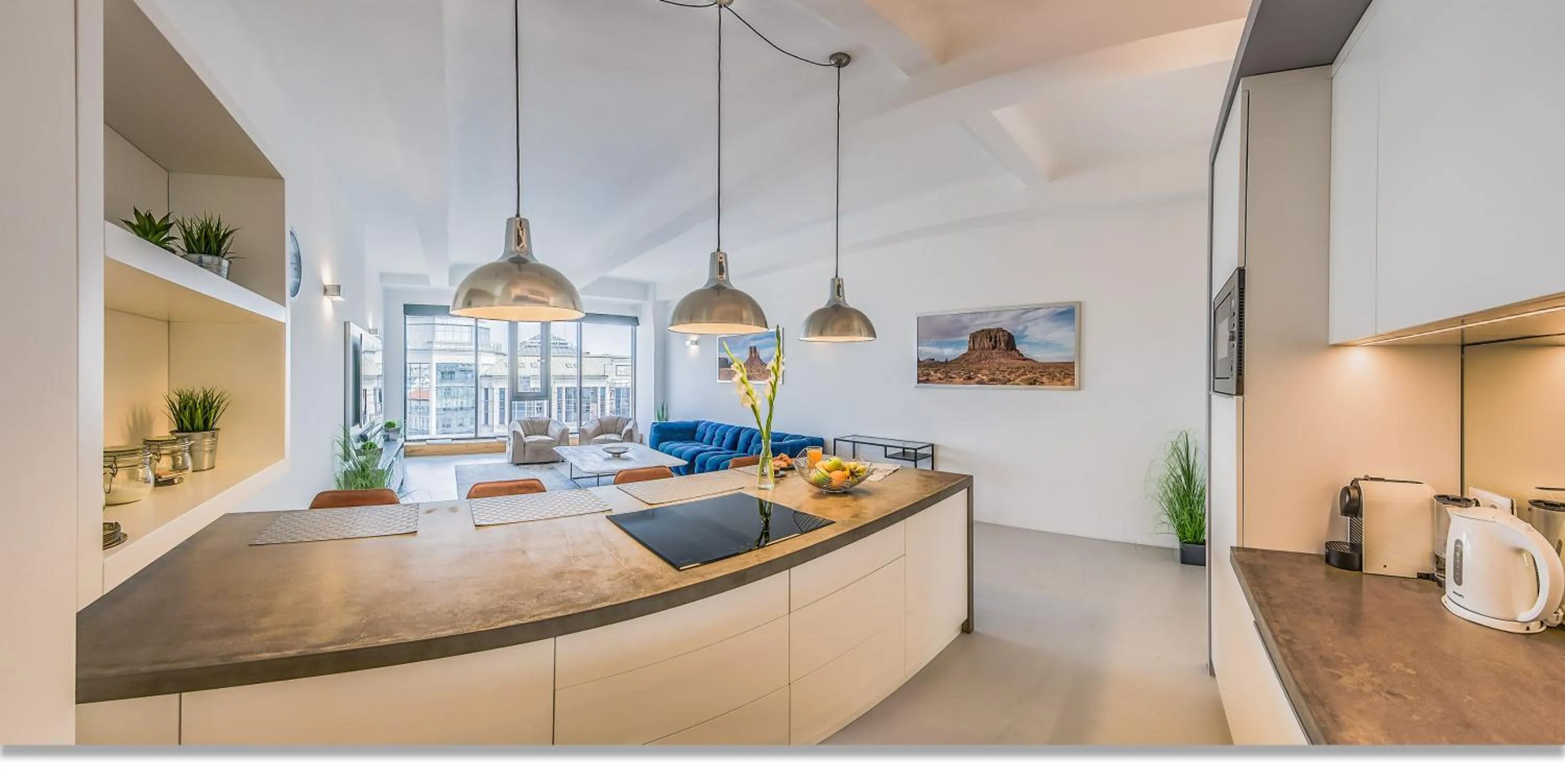 kitchen in LOFT Astoria Suites by Vagabond