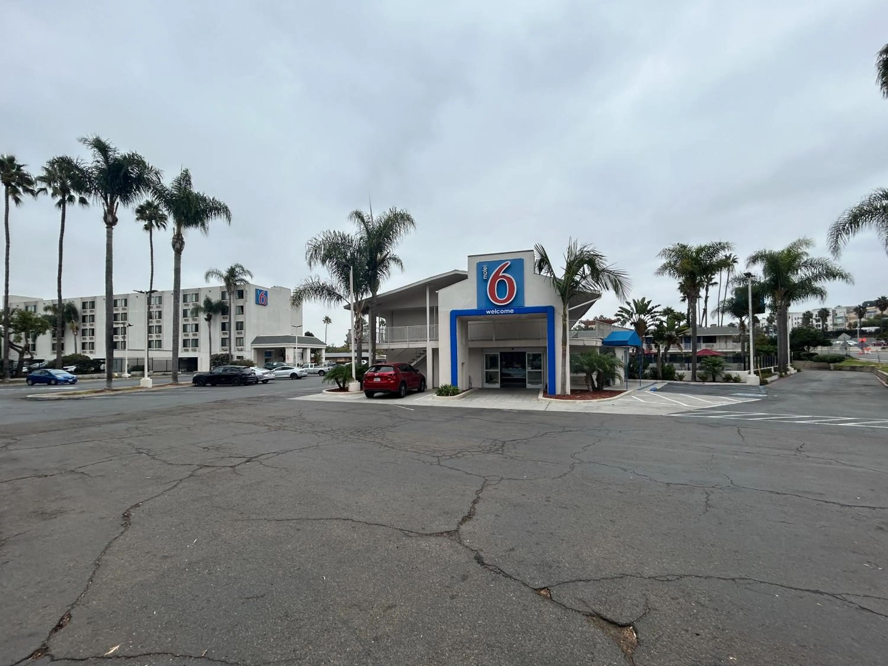 Property building in Studio 6 San Diego, CA Hotel Circle Mission Valley