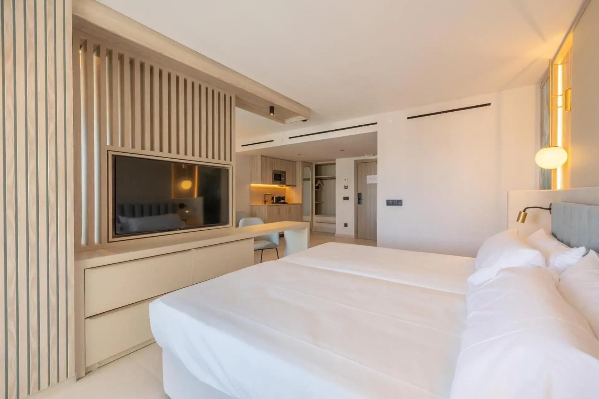 Deluxe Double Room with Kitchenette (2 Adults) in Hotel BCL Levante Club & Spa 4 Sup - Only Adults Recomended Deluxe Double Room with Kitchenette (2 Adults) in Hotel BCL Levante Club & Spa 4 Sup - Only Adults Recomended