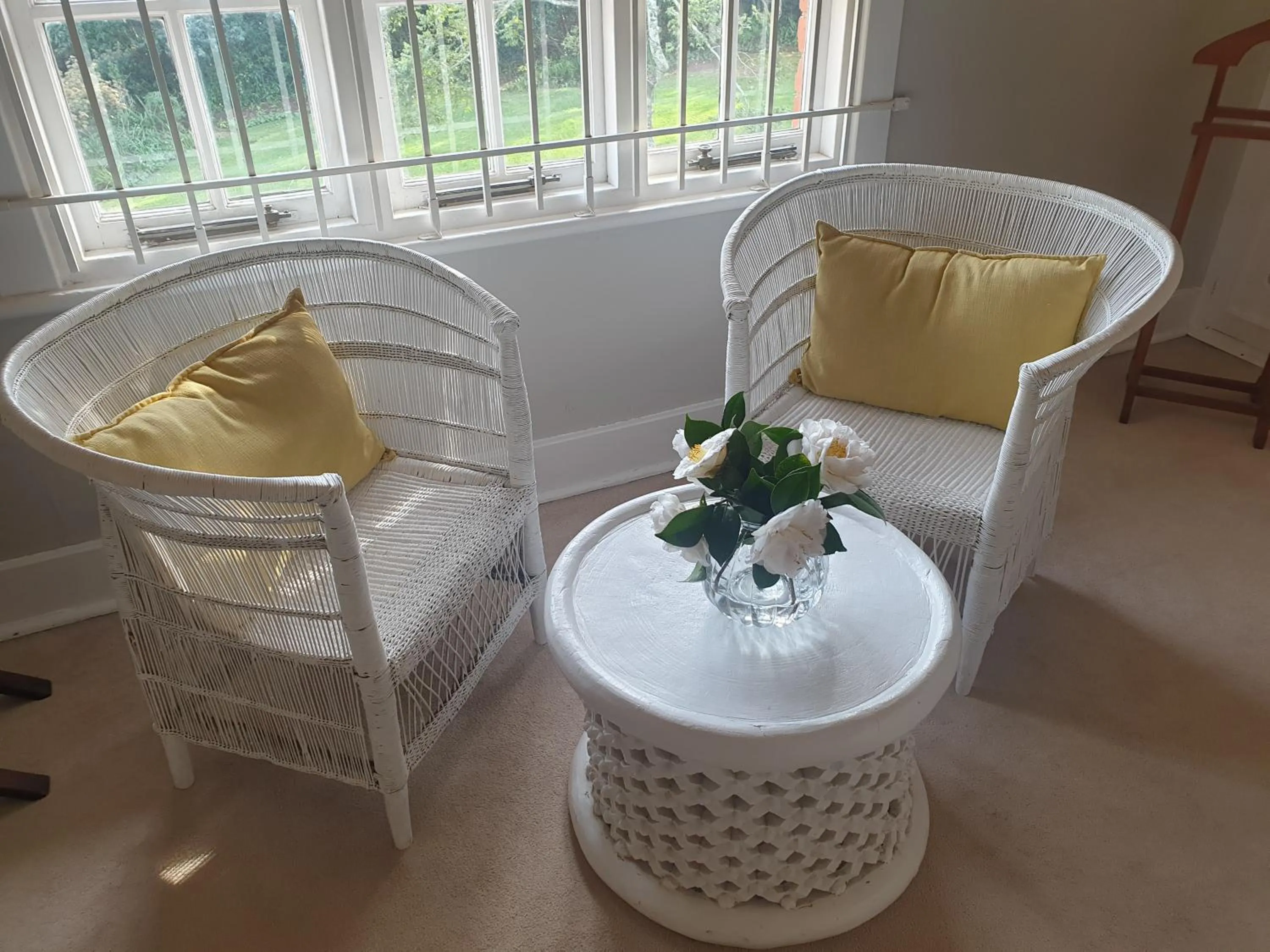 Seating area in 18 Pioneer BnB