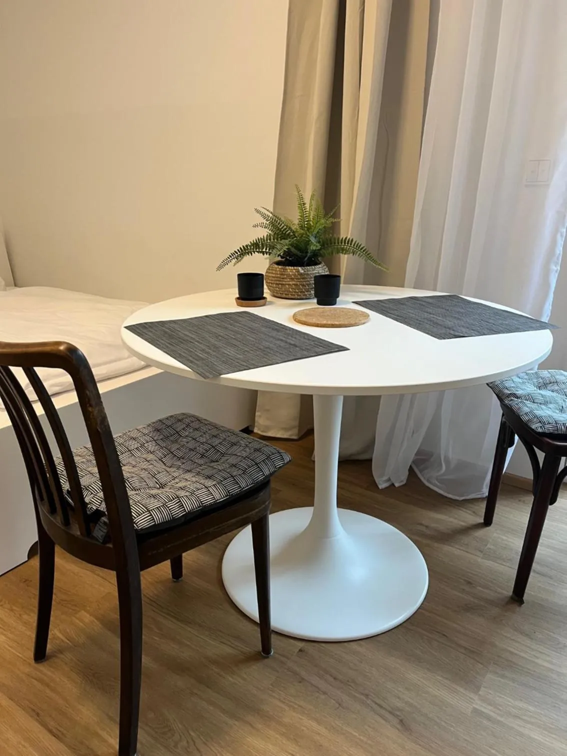 Dining area in Studios Harrachgass4