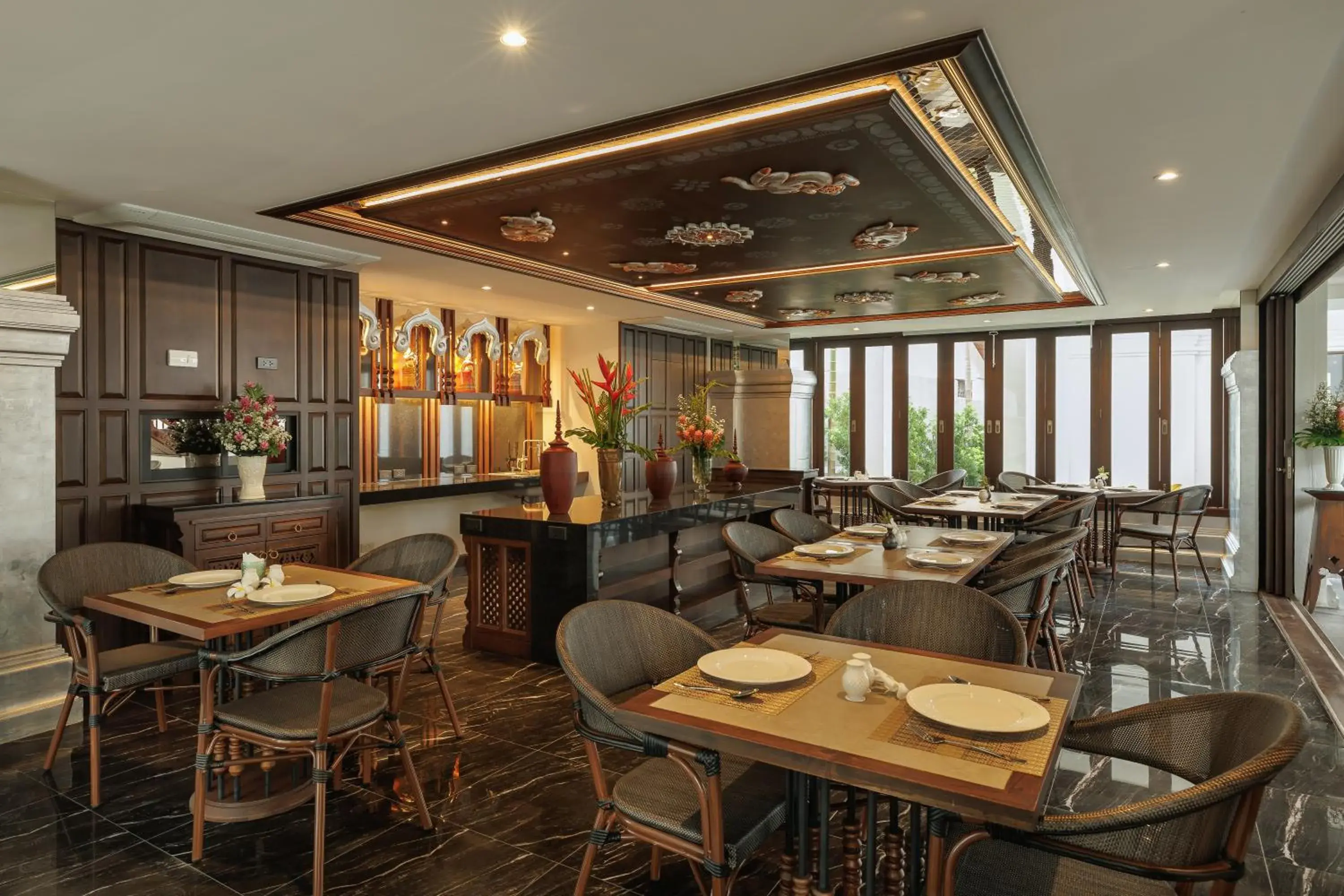 Restaurant/places to eat in Akira Thaphae Hotel Restaurant/places to eat in Akira Thaphae Hotel