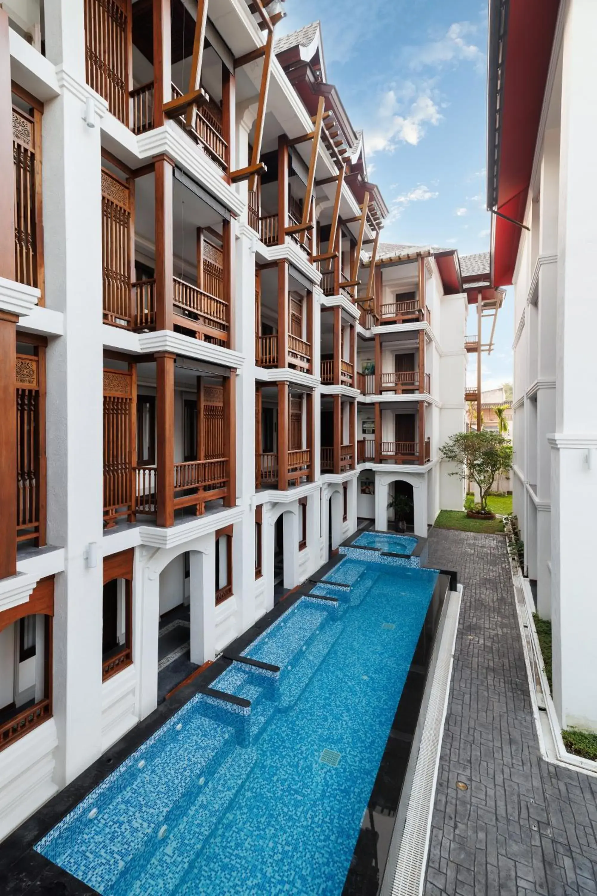 Property building in Akira Thaphae Hotel Property building in Akira Thaphae Hotel