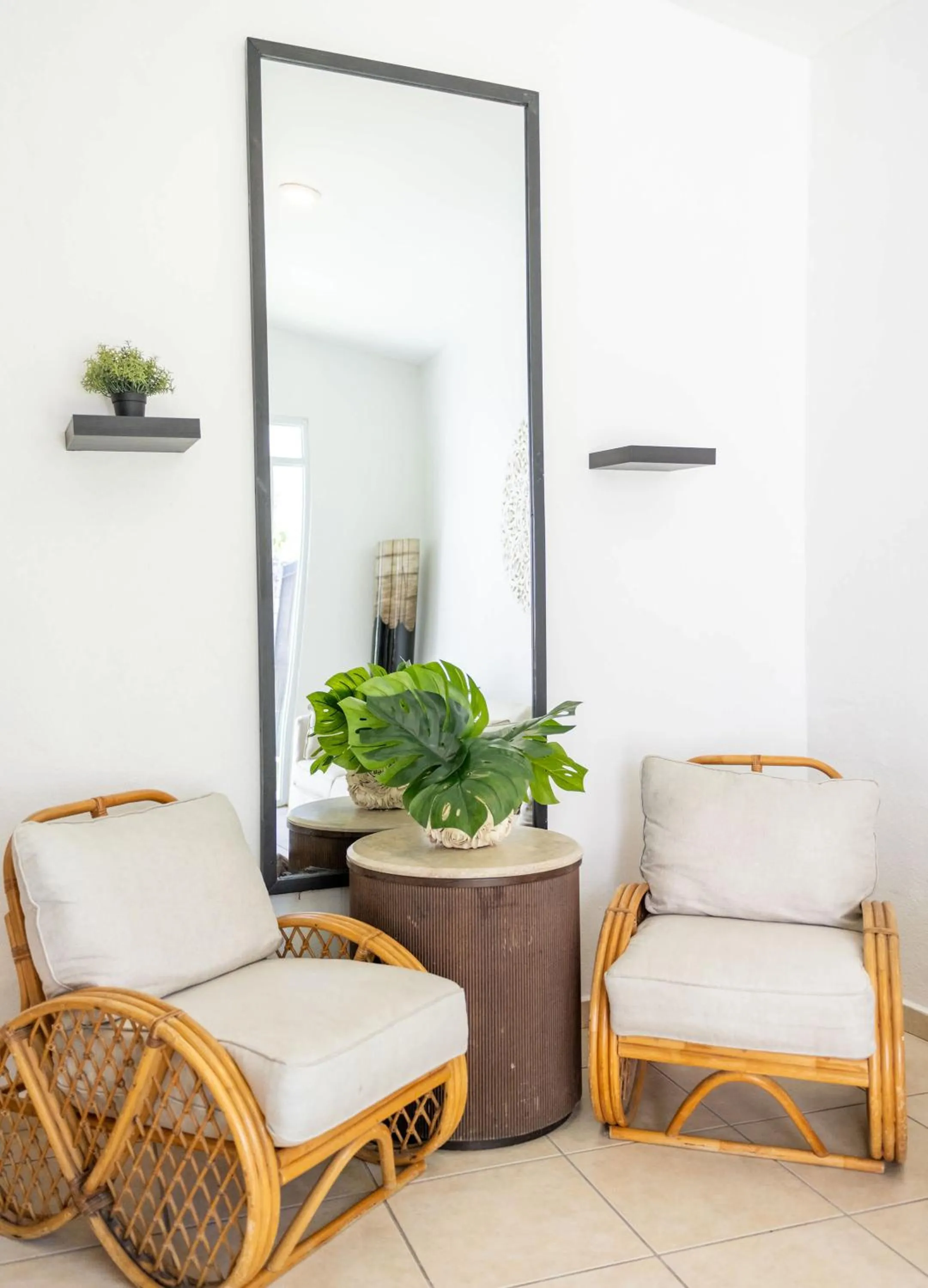 Seating area in 24 Atlantic Place by Stay with Bear