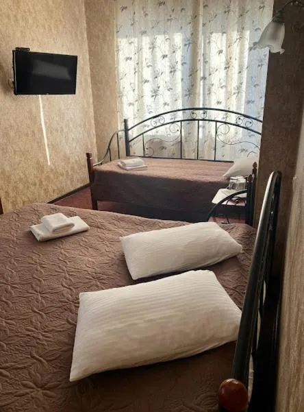 Golden Lion Hotel