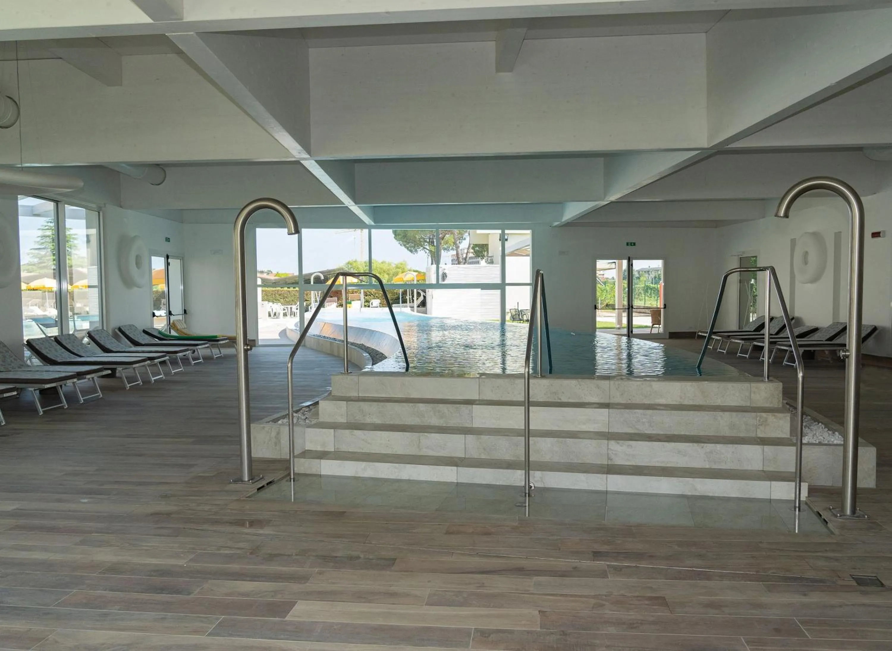 Swimming pool in Hotel Terme Abano Verdi