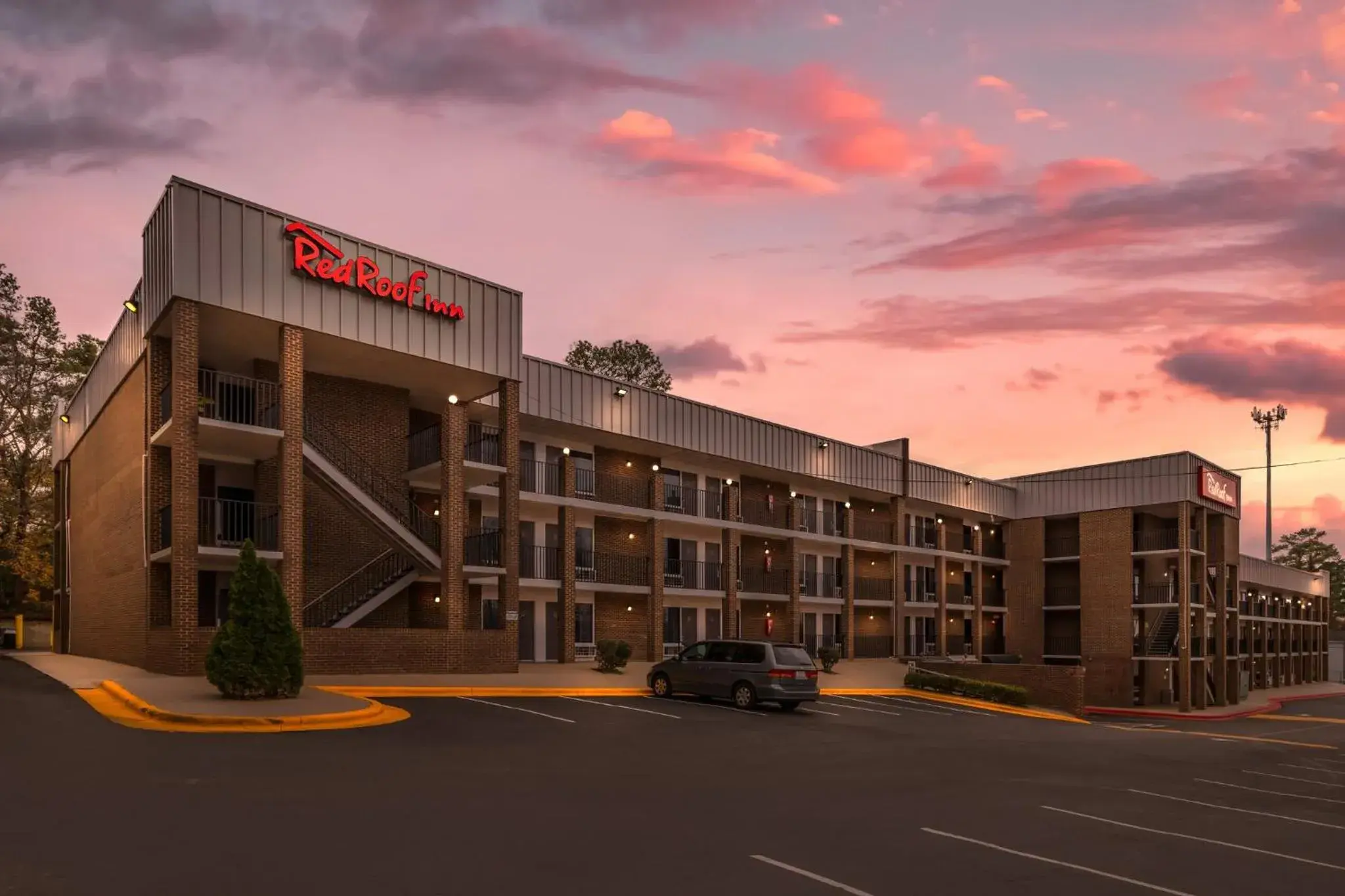 Property building in Red Roof Inn Raleigh Northeast - Downtown Property building in Red Roof Inn Raleigh Northeast - Downtown