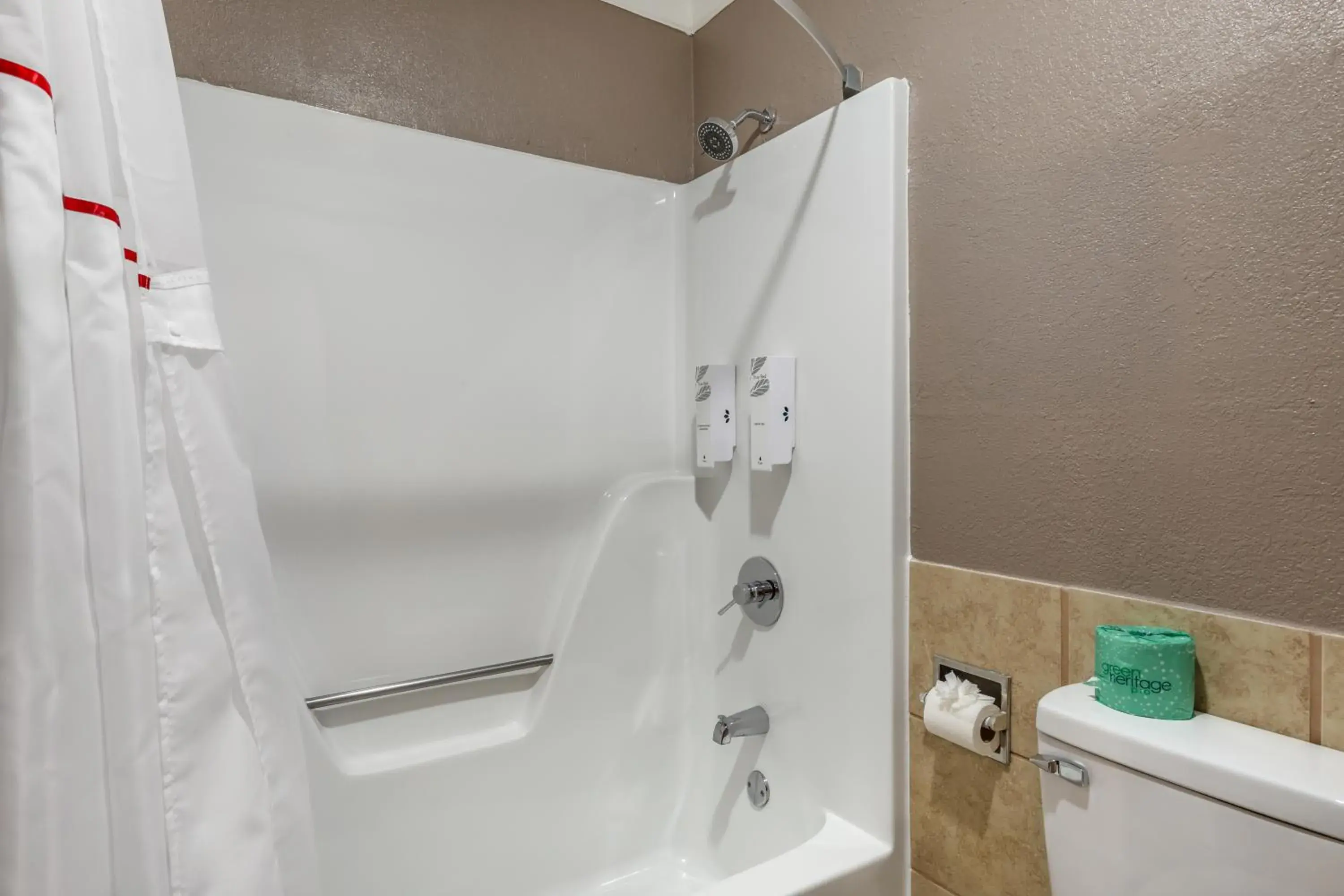 Deluxe Room with Two Queen Beds Smoking in Red Roof Inn Raleigh Northeast - Downtown Deluxe Room with Two Queen Beds Smoking in Red Roof Inn Raleigh Northeast - Downtown