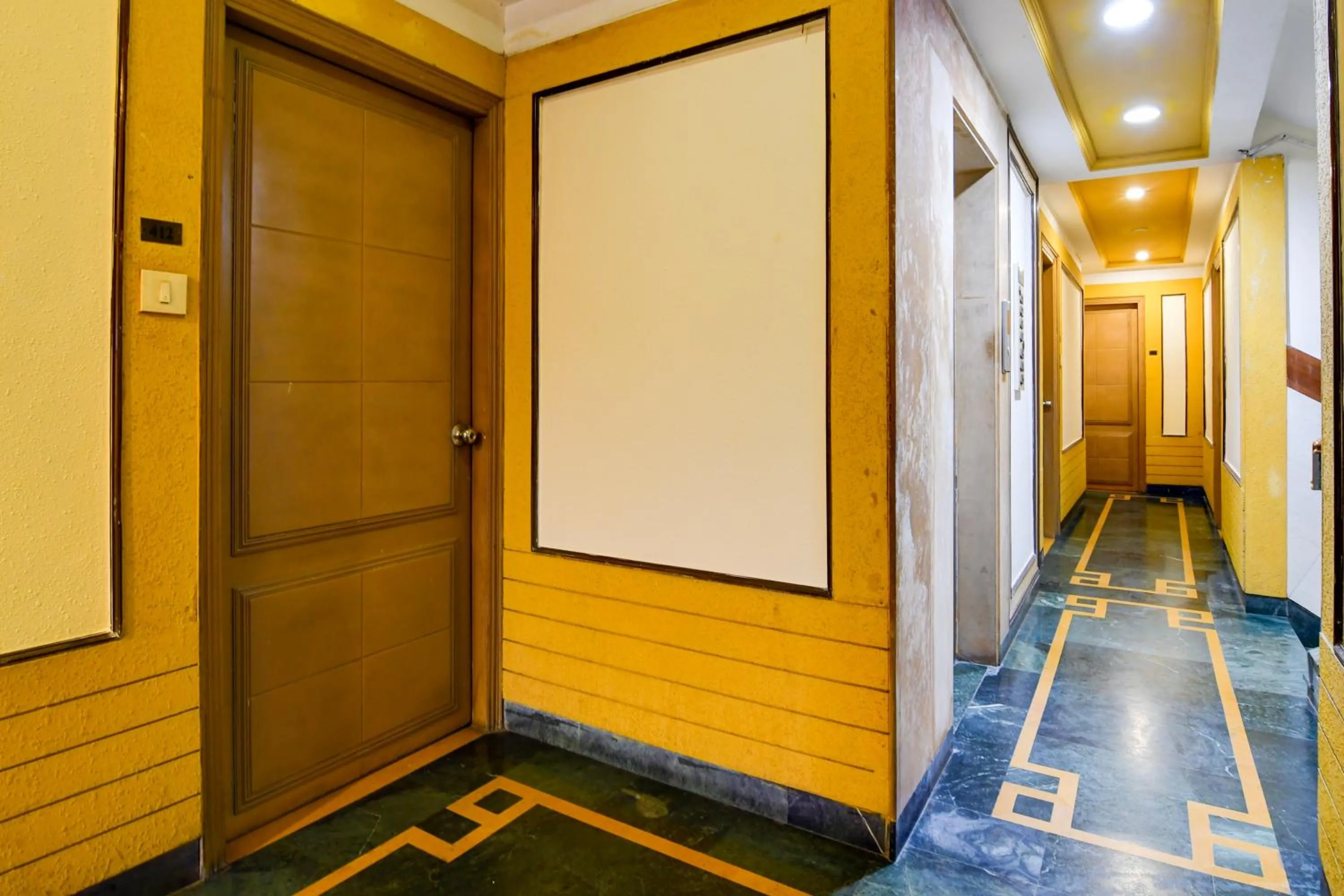 Lobby or reception in Hotel King's Crown