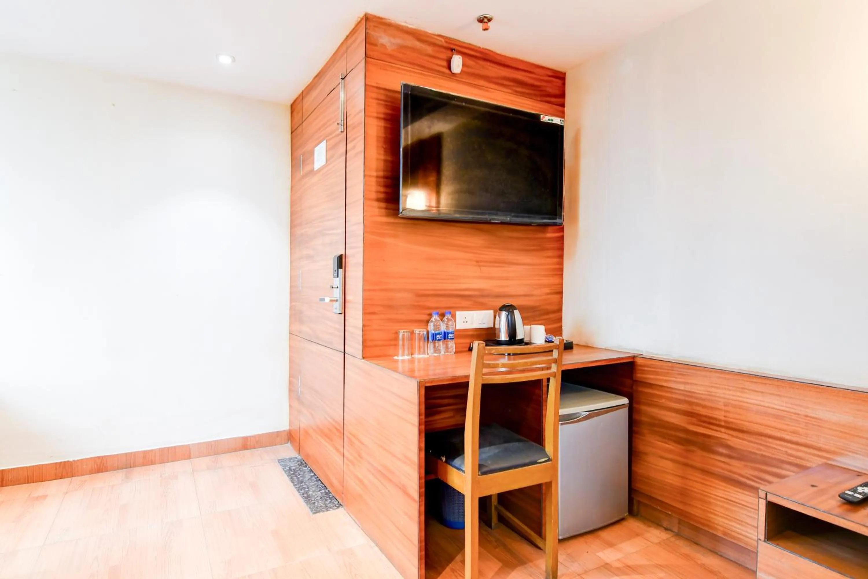 TV and multimedia in Hotel King's Crown