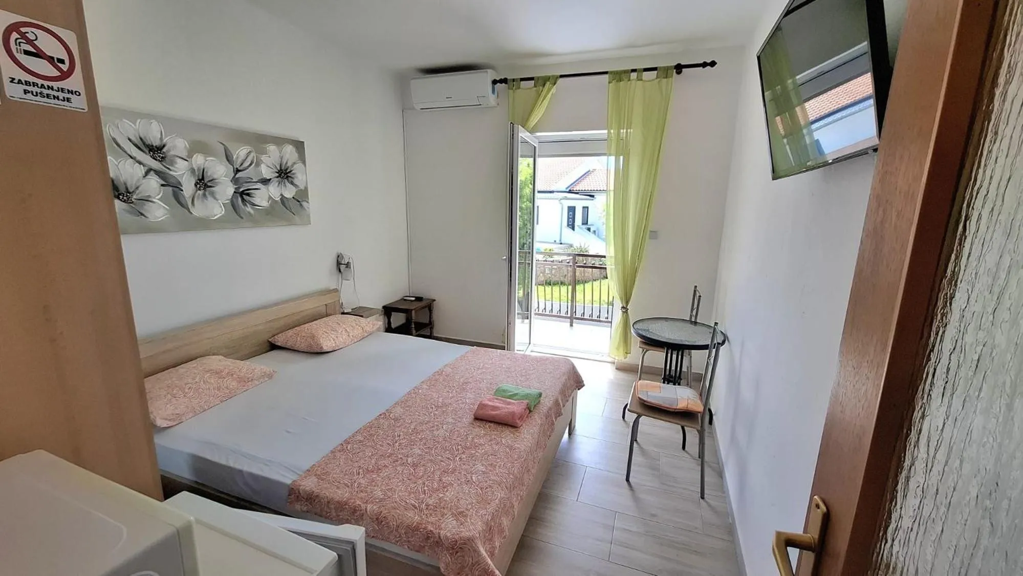 Studio with Terrace and Sea View in Guesthouse Martina