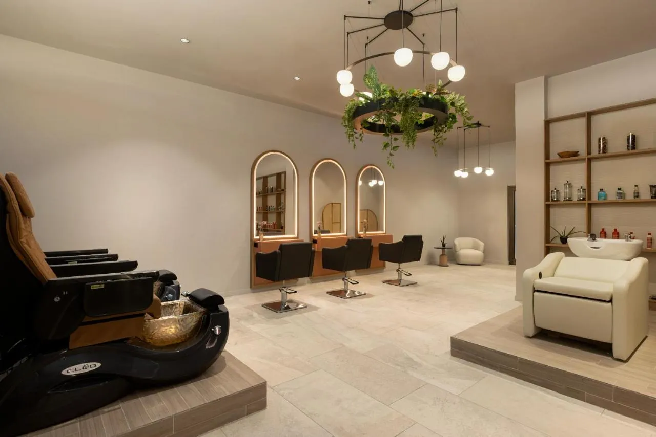 hair dresser in Secrets Baby Beach Aruba Adults Only