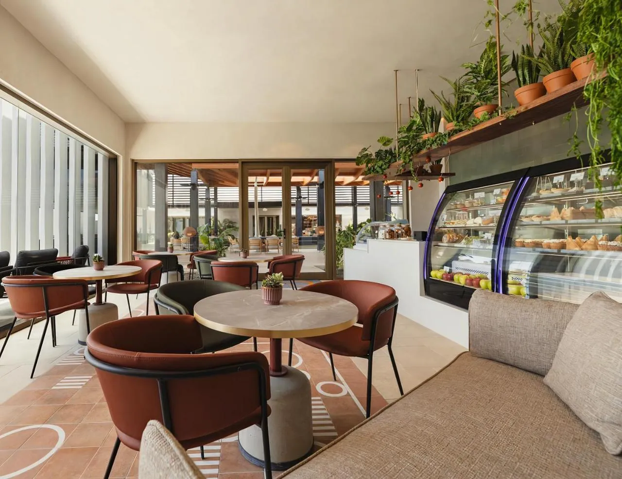 Food and drinks in Secrets Baby Beach Aruba Adults Only