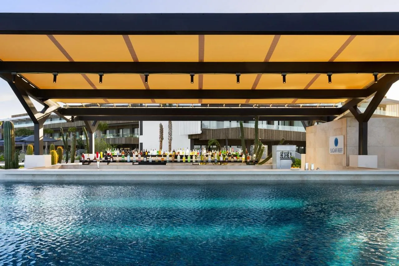 Lounge or bar in Secrets Baby Beach Aruba Adults Only