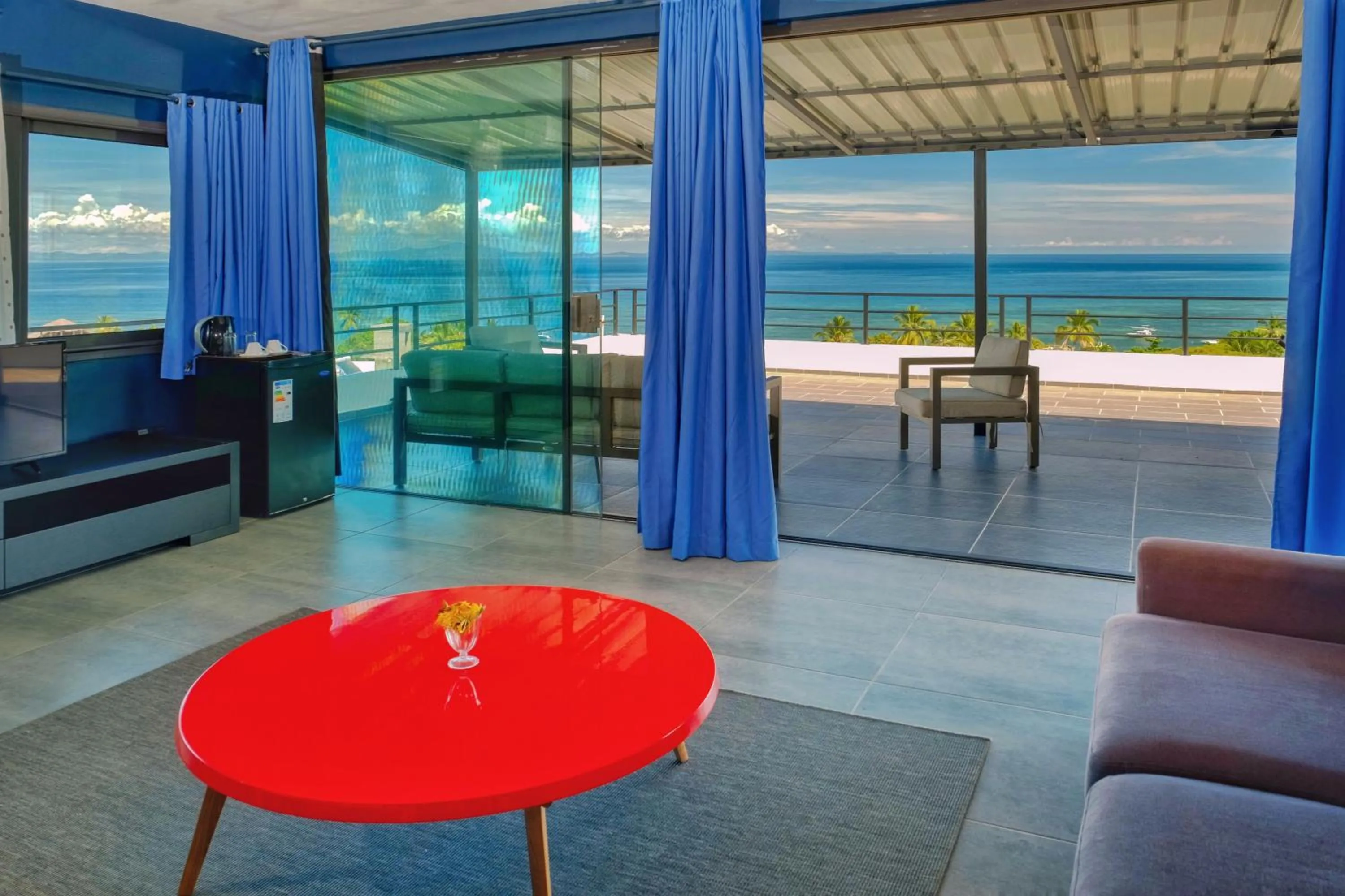 Photo of the whole room in Hôtel Villa Les Orchidées