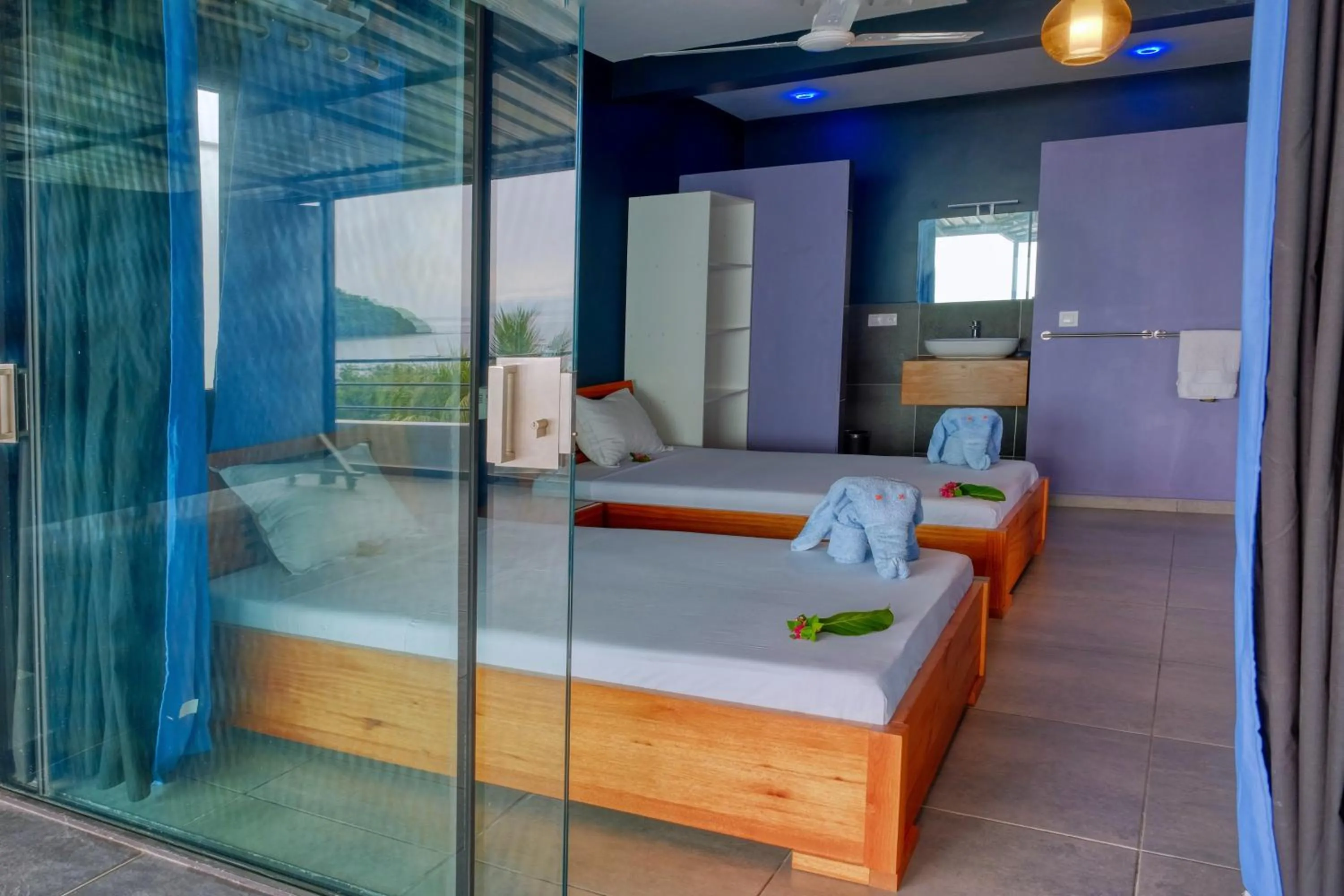 Photo of the whole room, Bed in Hôtel Villa Les Orchidées